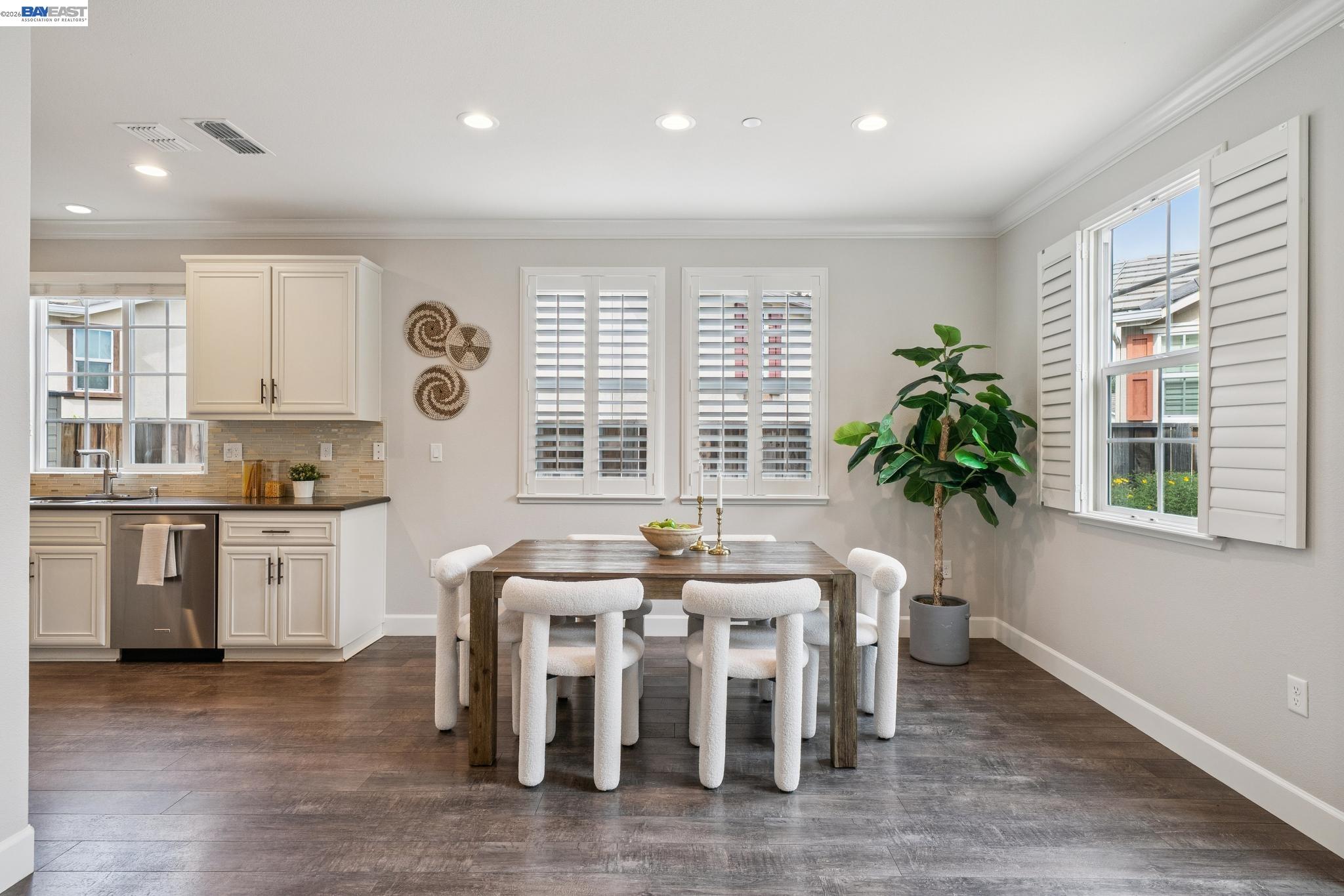 380 Elworthy Ranch Cir