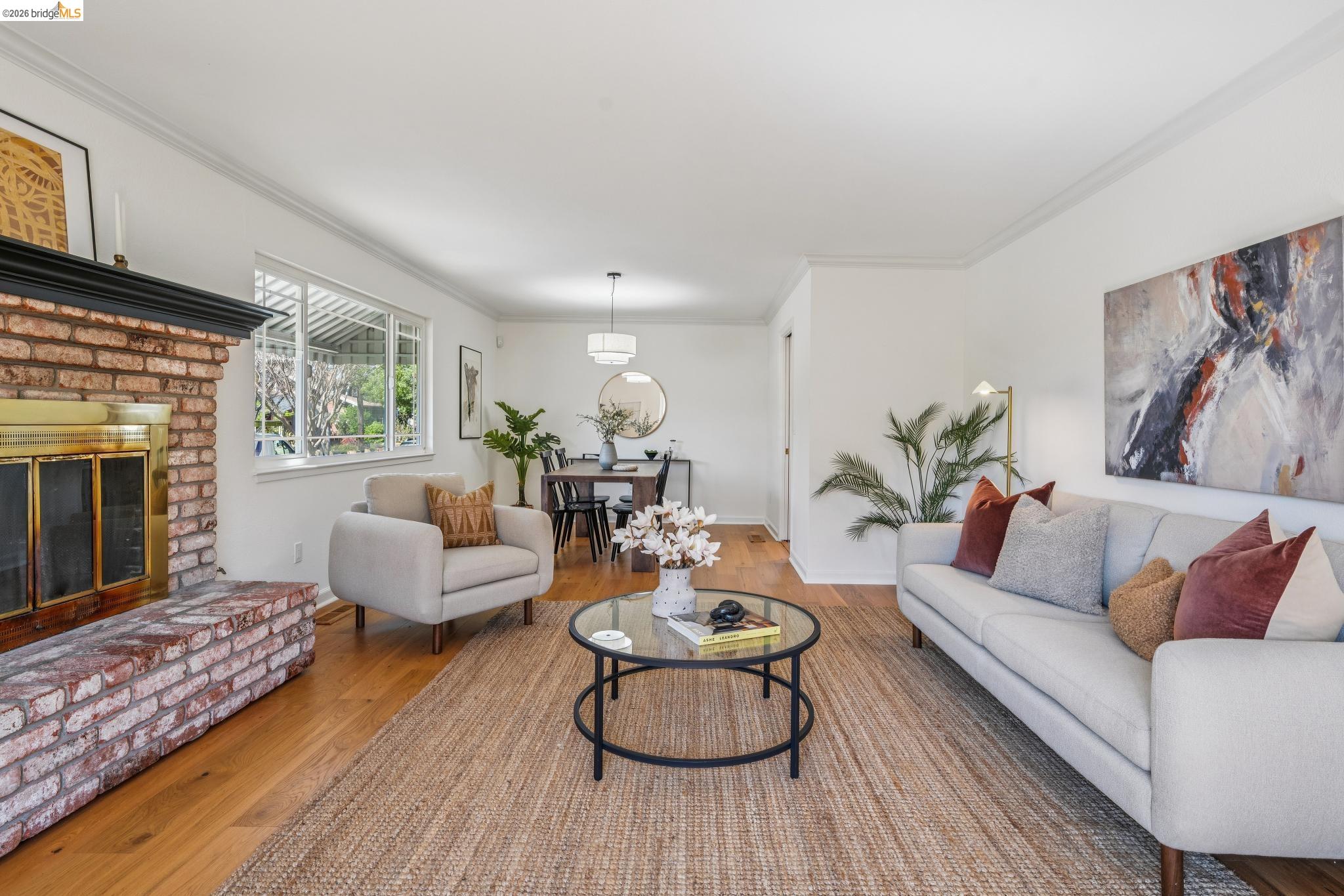 482 Lewis Ave