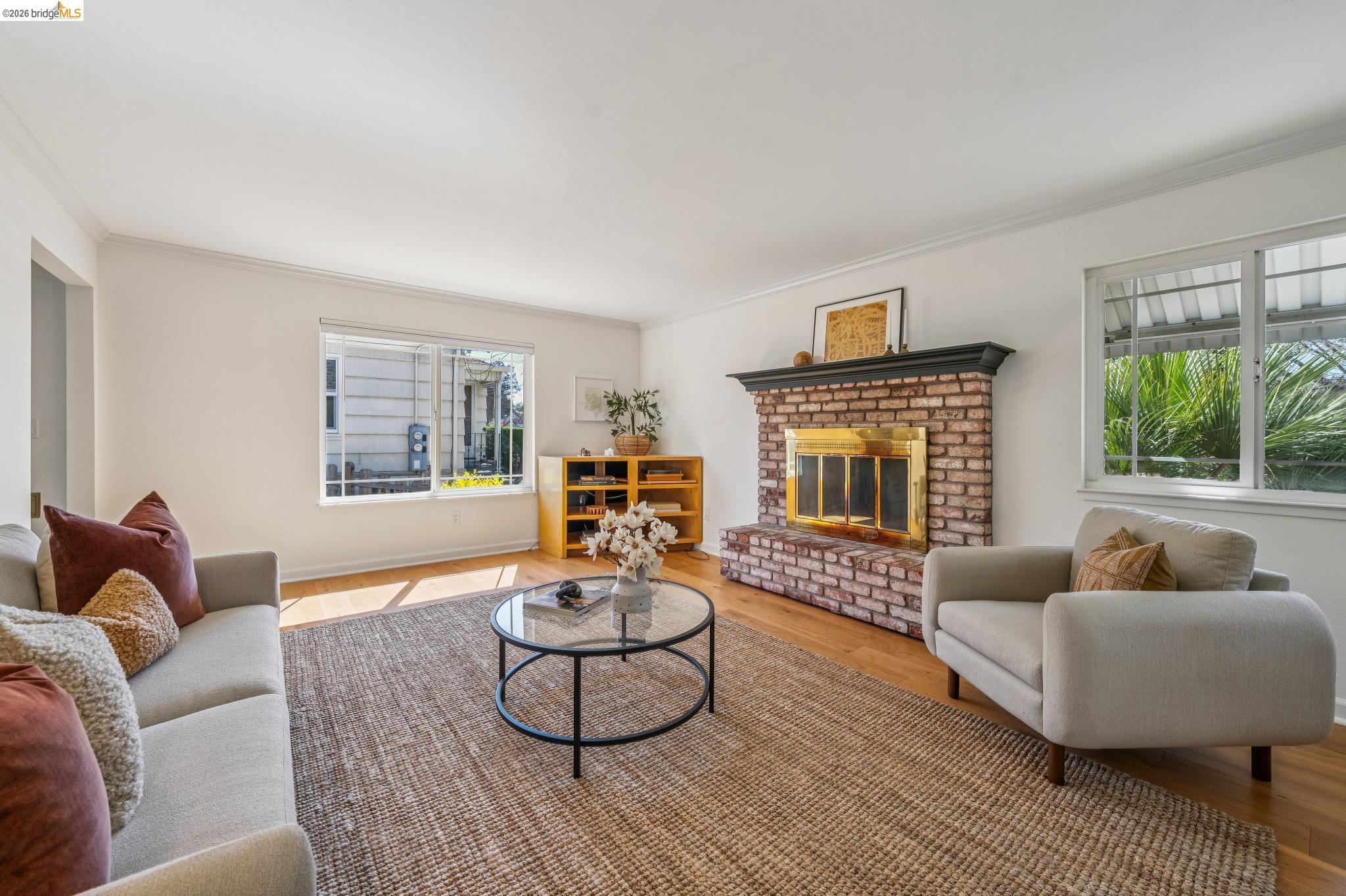 482 Lewis Ave