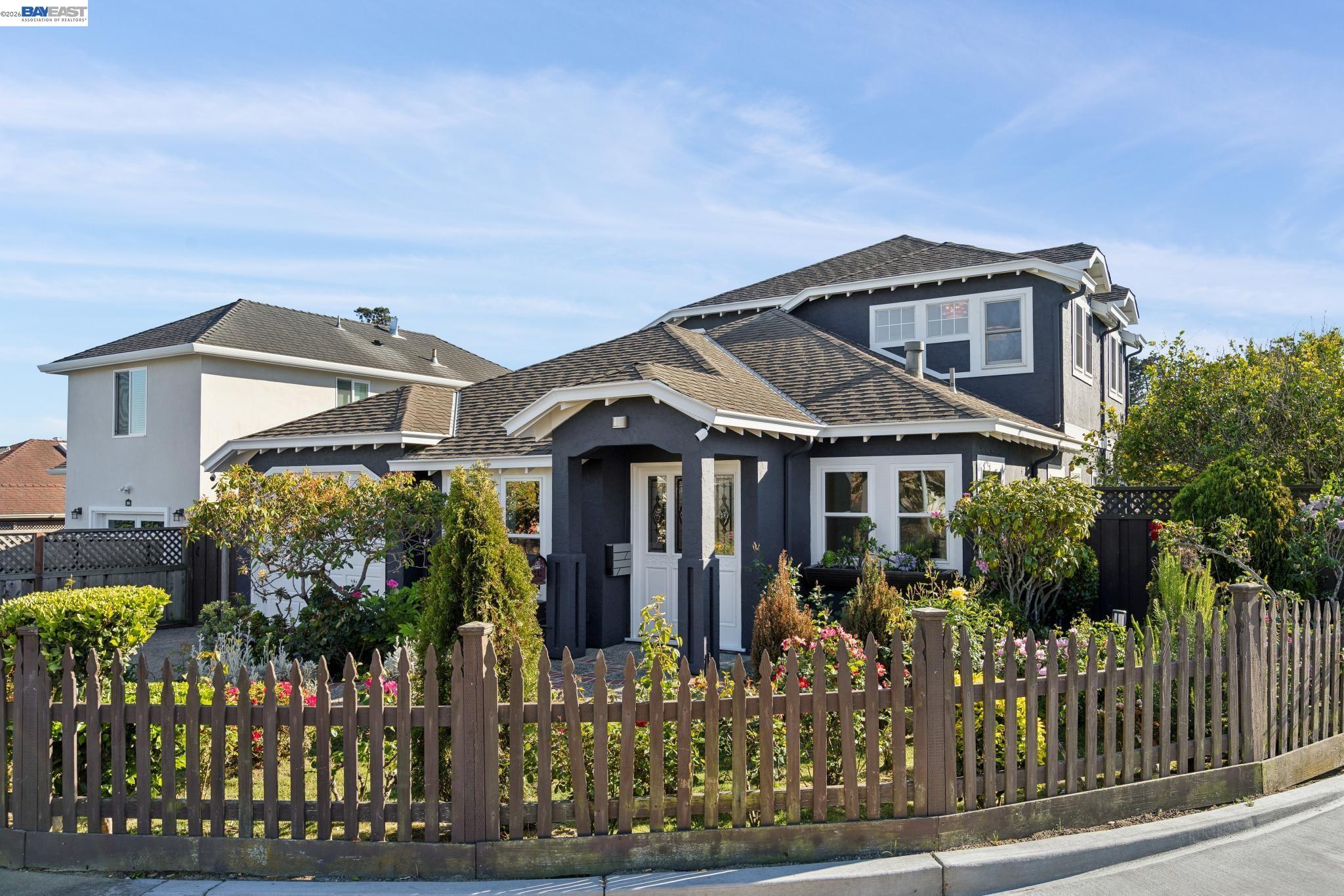 743 Hill Ave