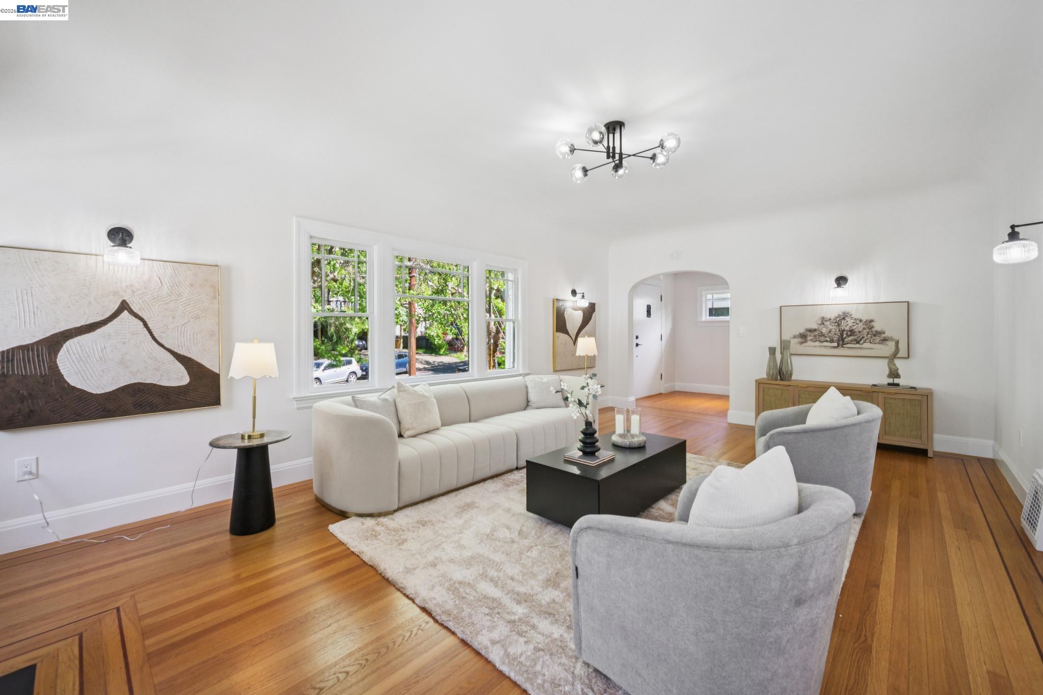 245 C St