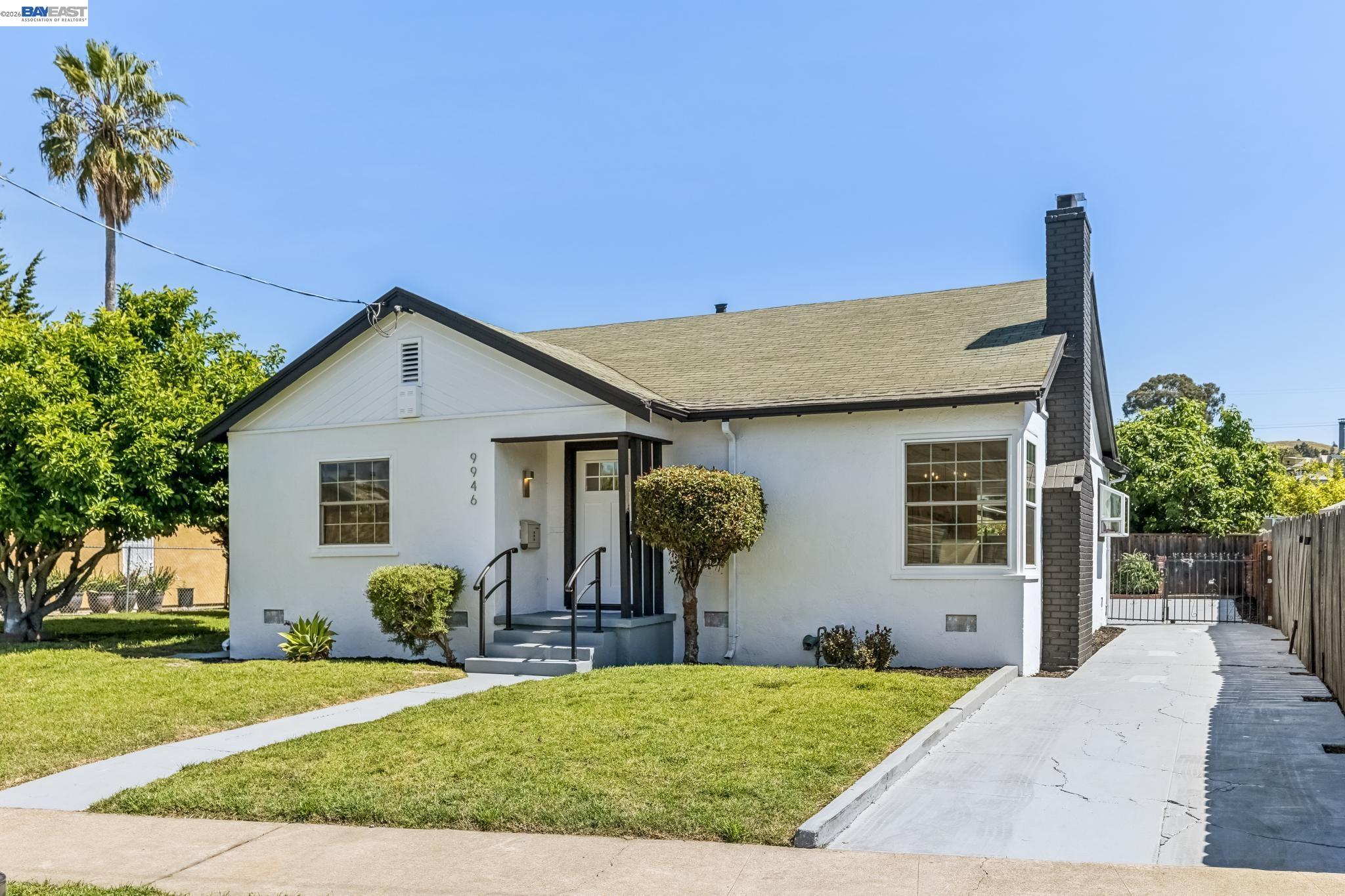 9946 Dante Ave
