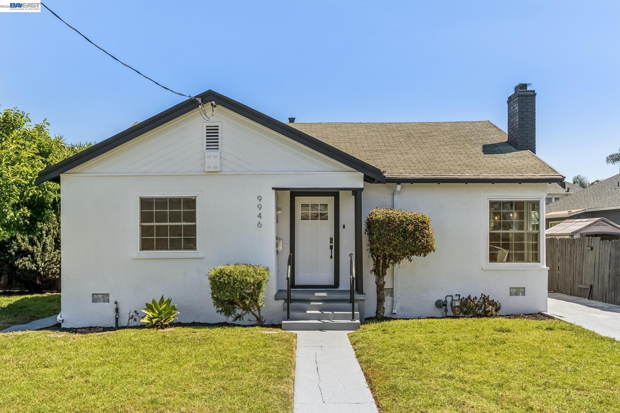 9946 Dante Ave