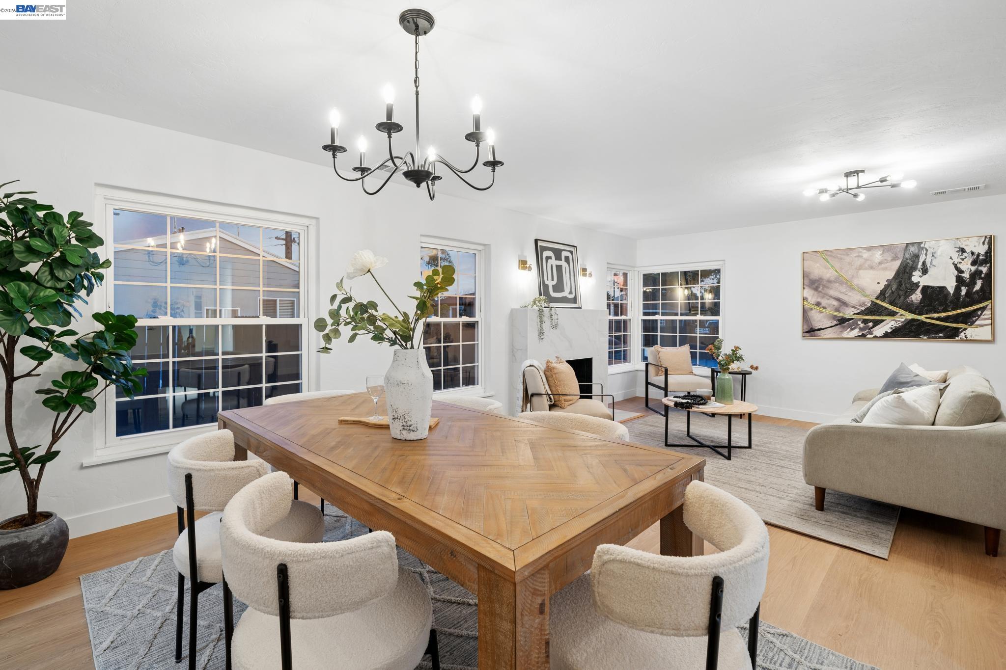 9946 Dante Ave