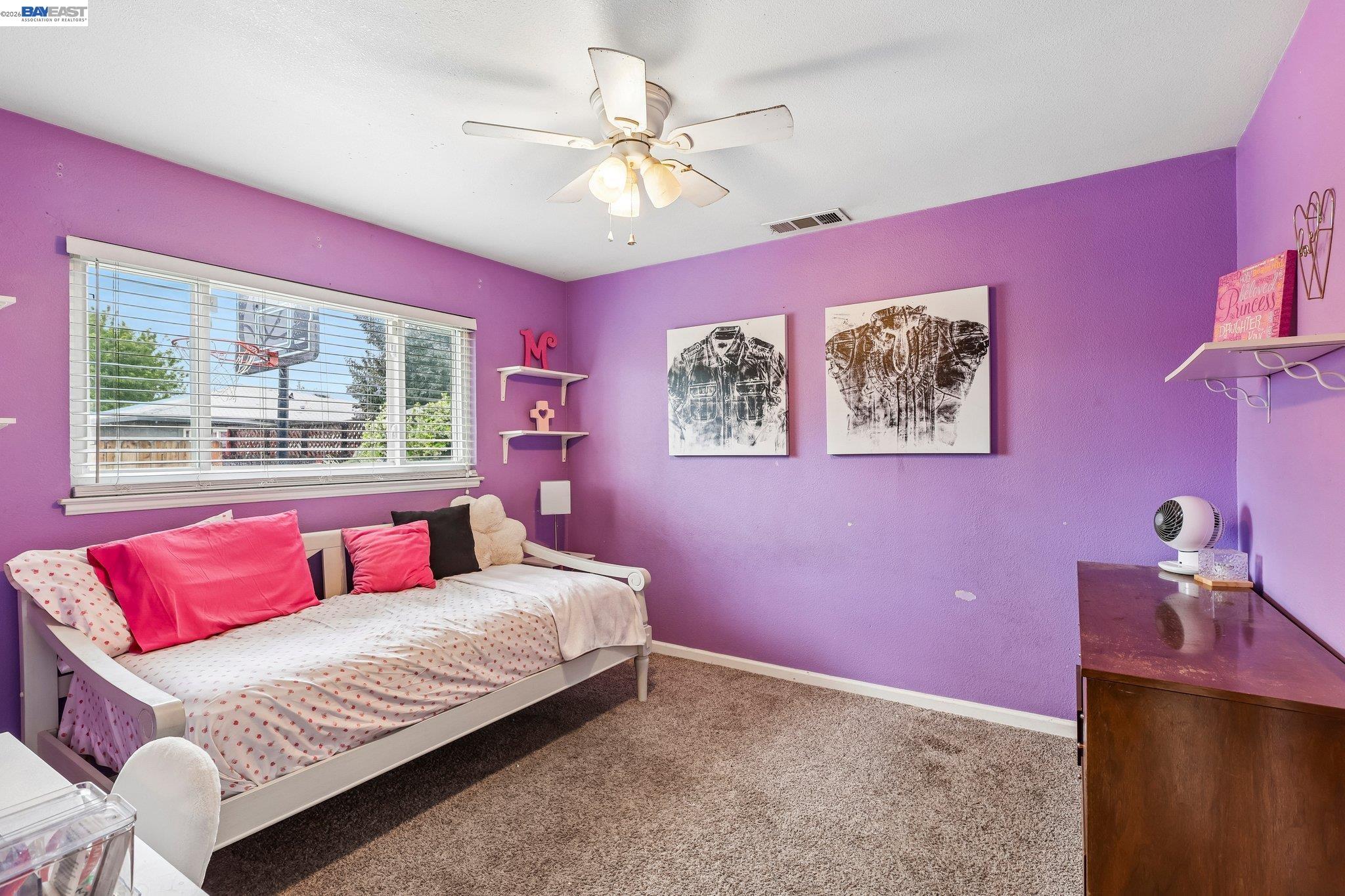 1225 W Beverly Pl