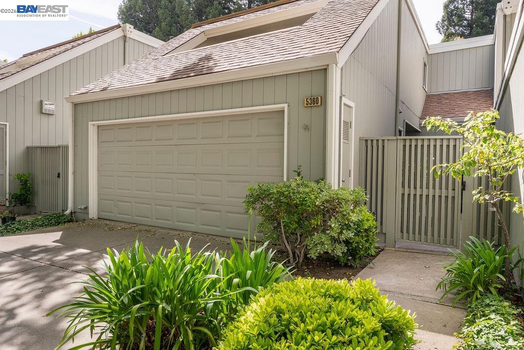 5360 Brookside Ct