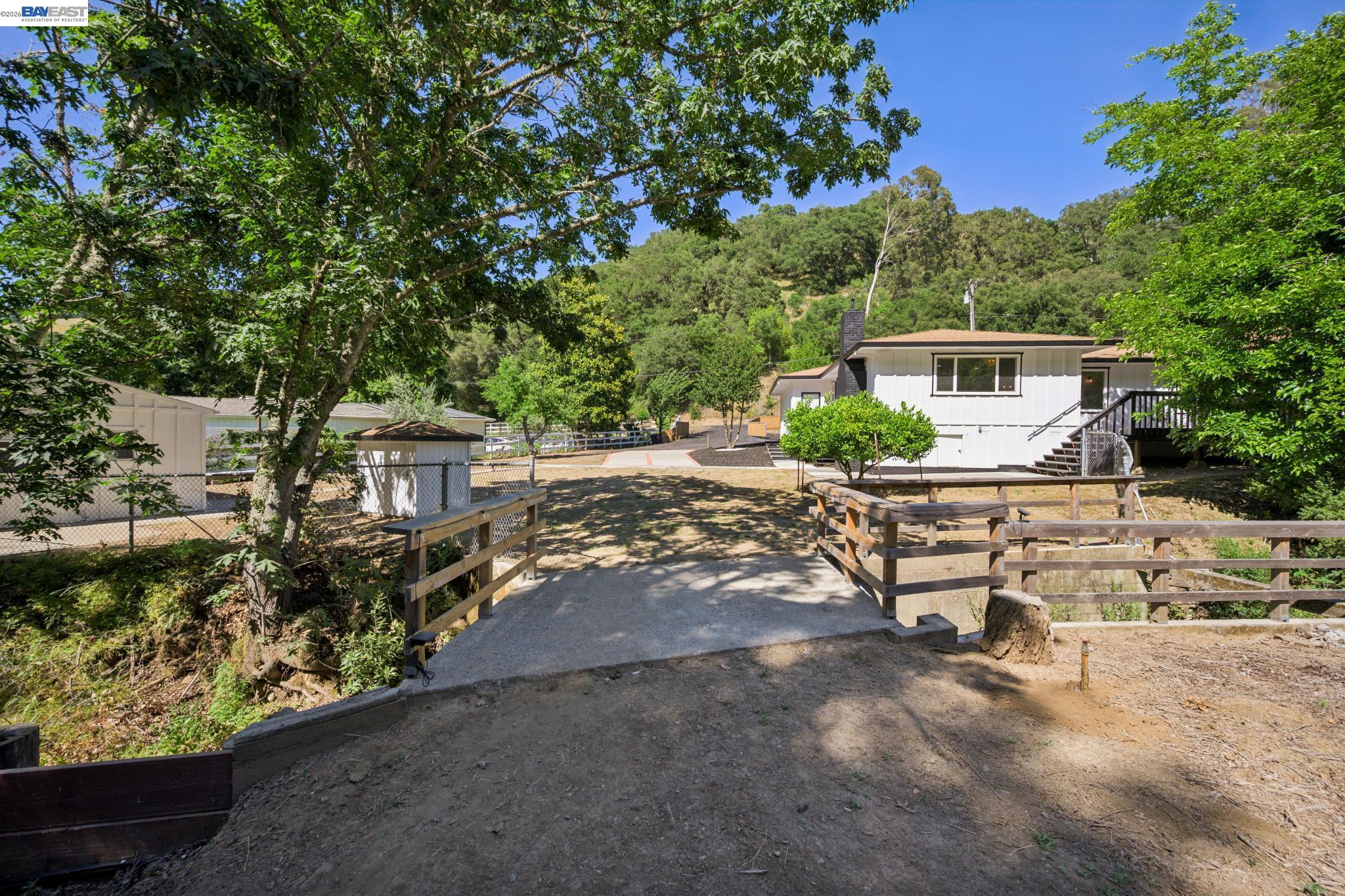 31067 Palomares Rd