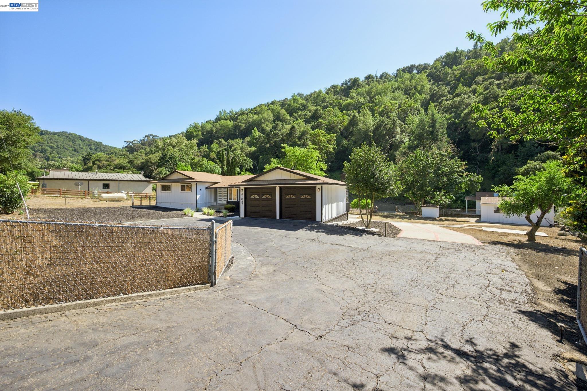 31067 Palomares Rd