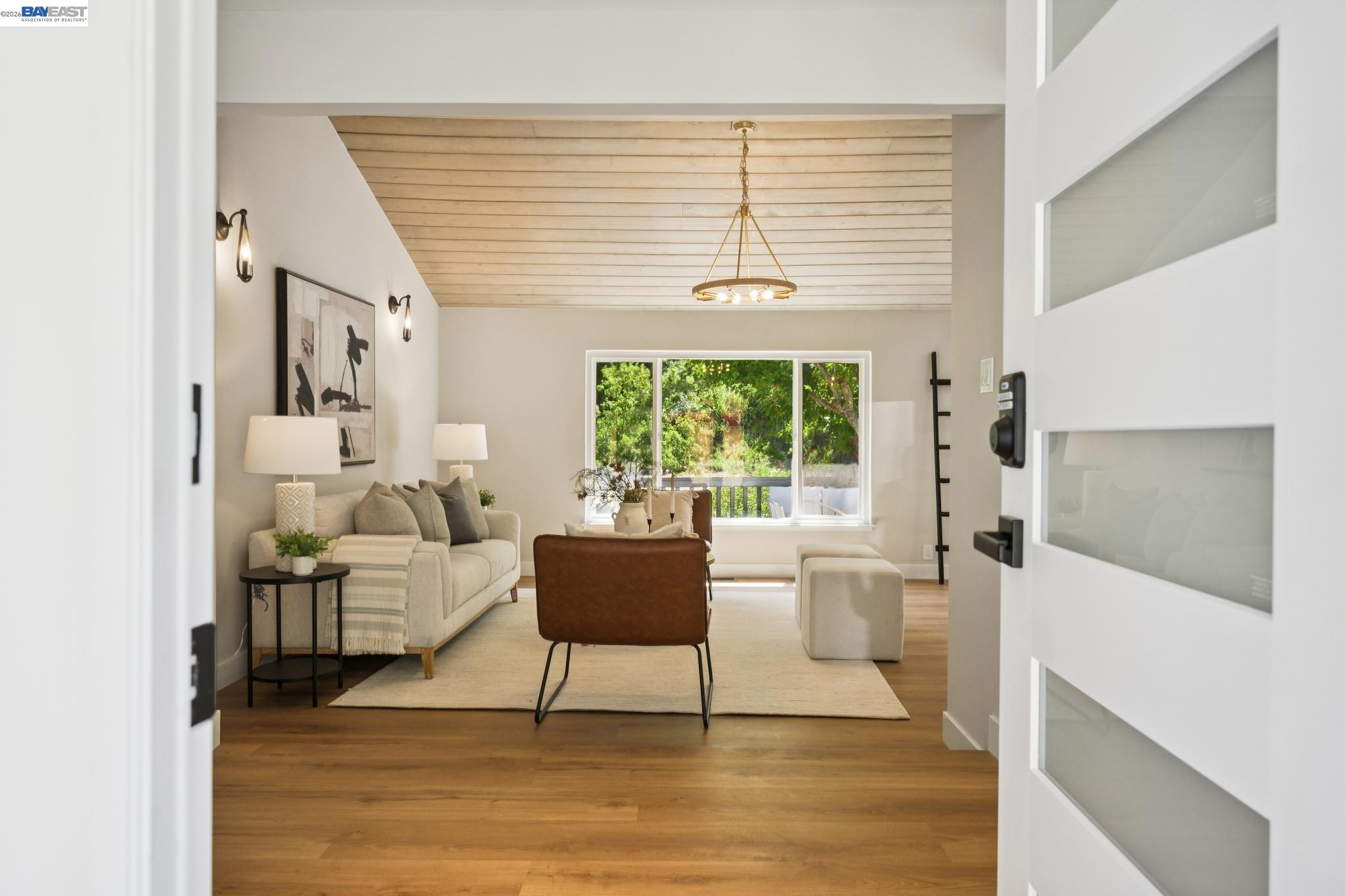 31067 Palomares Rd