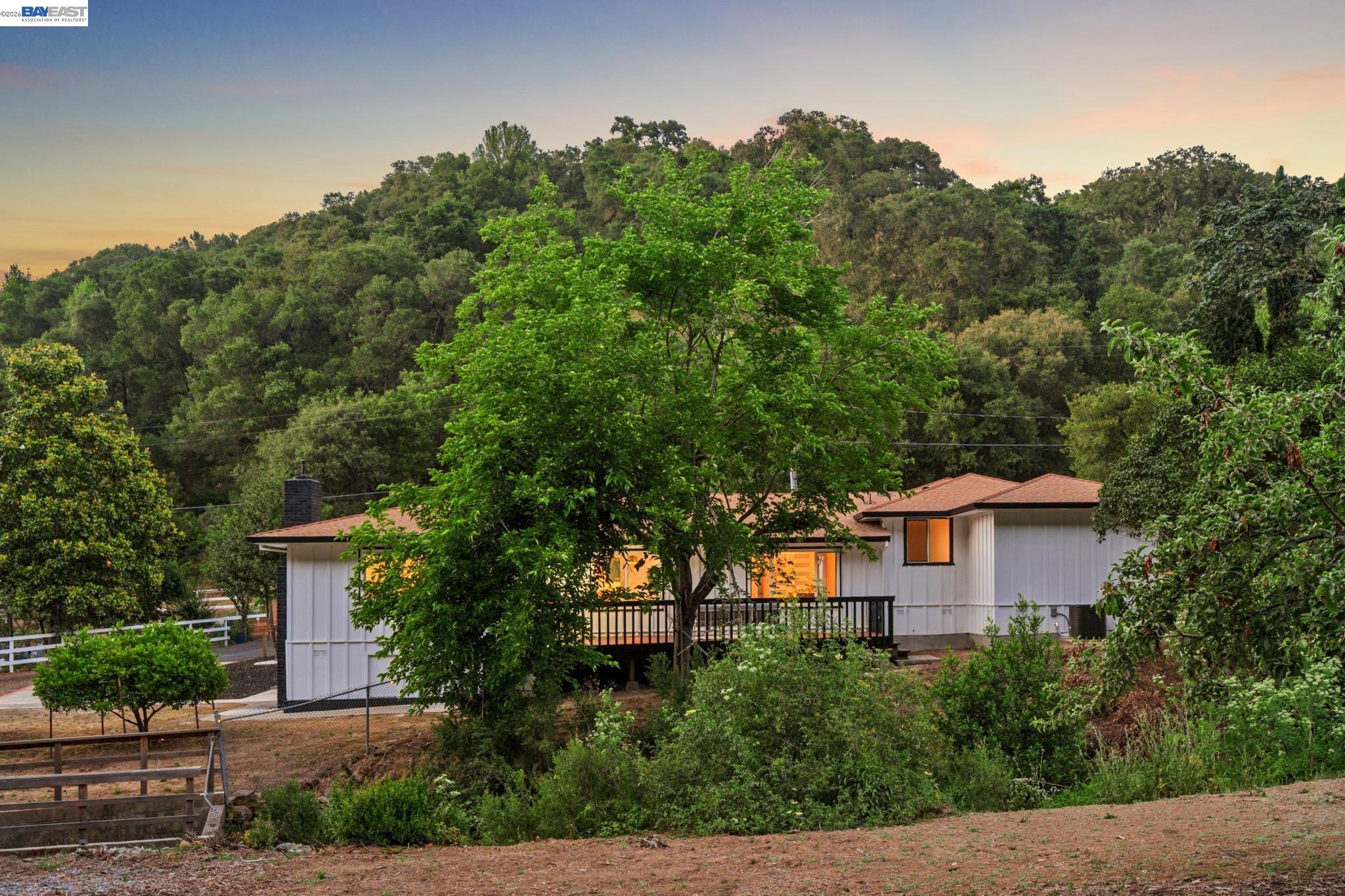 31067 Palomares Rd