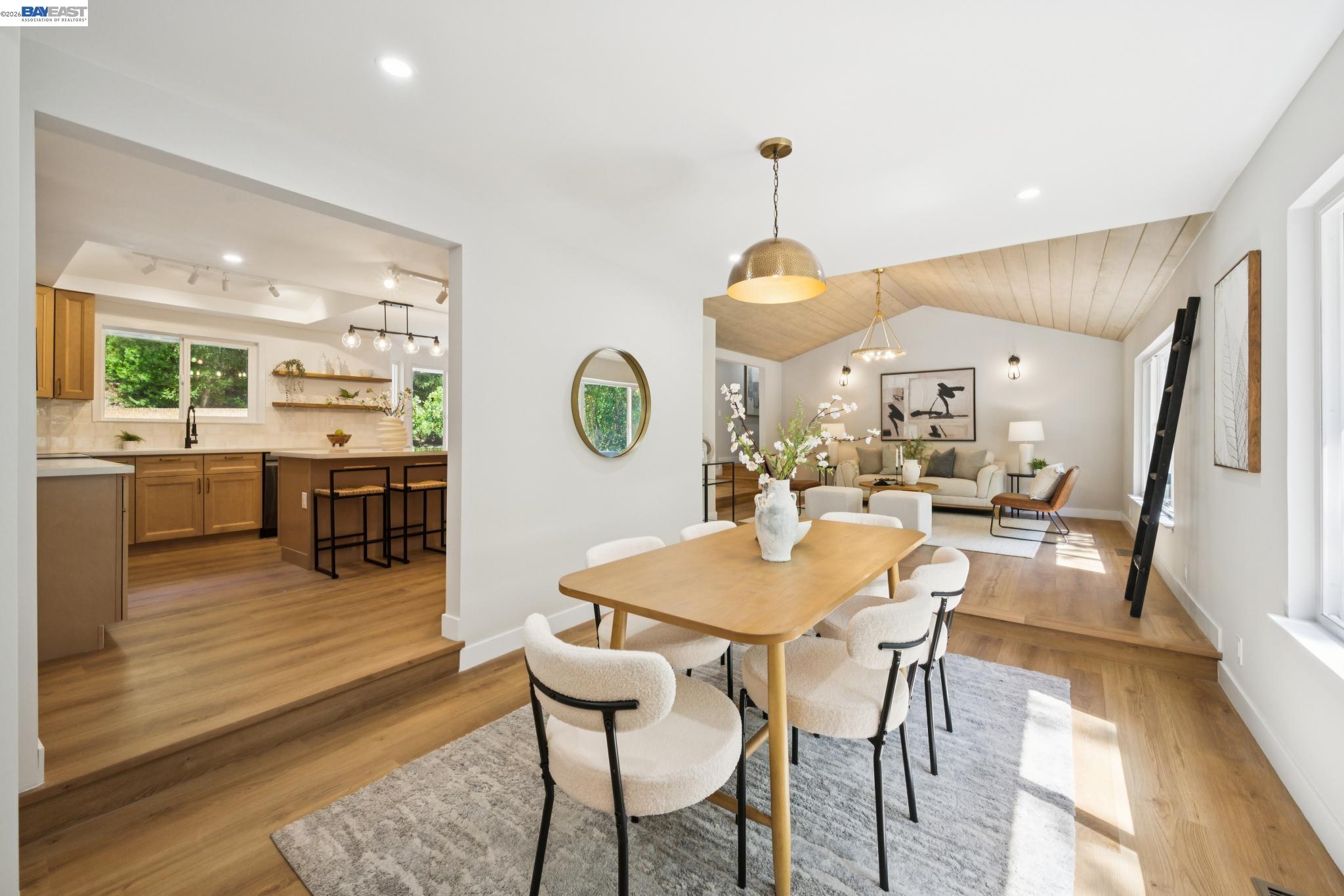 31067 Palomares Rd
