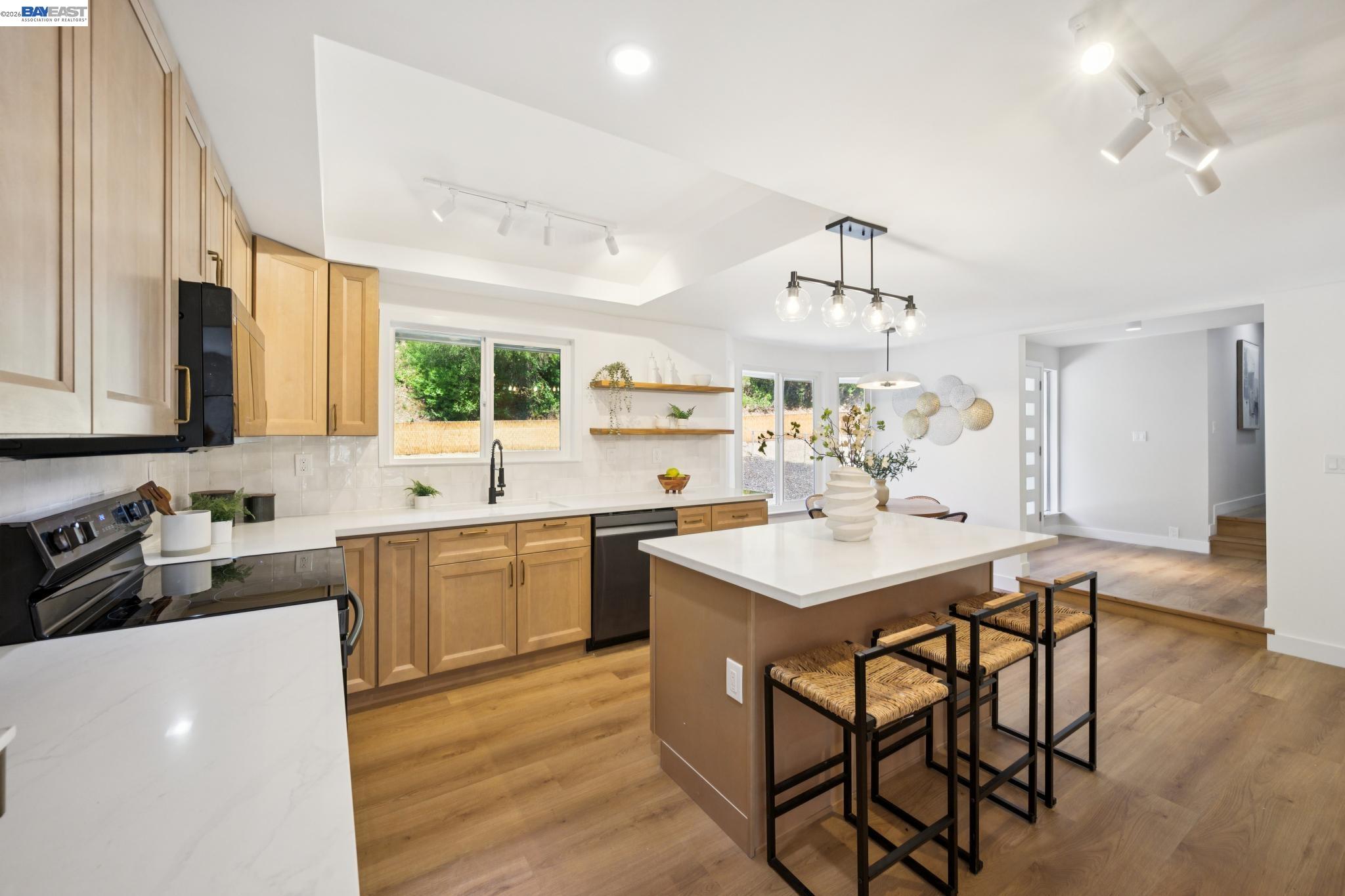 31067 Palomares Rd