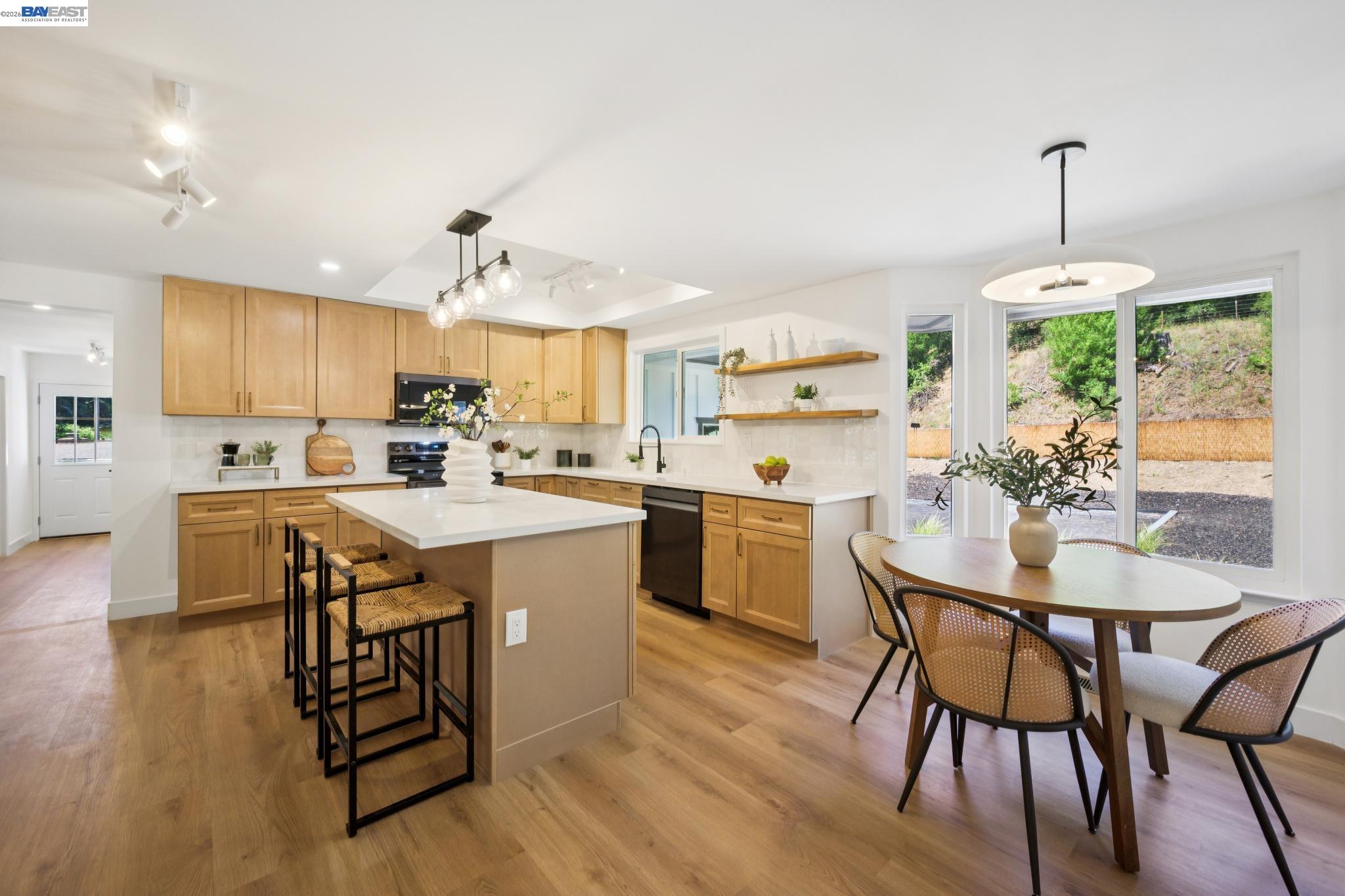 31067 Palomares Rd