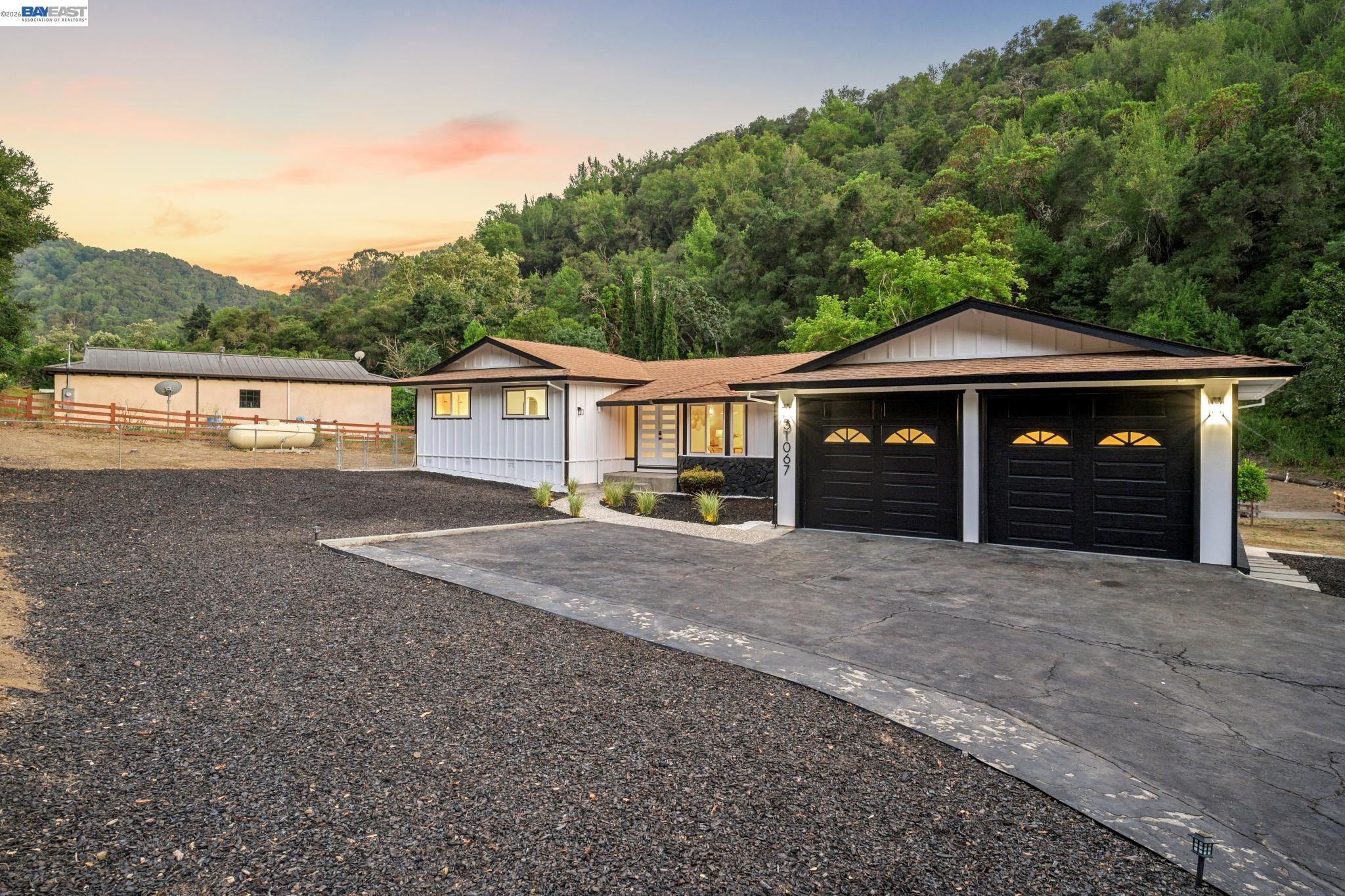 31067 Palomares Rd