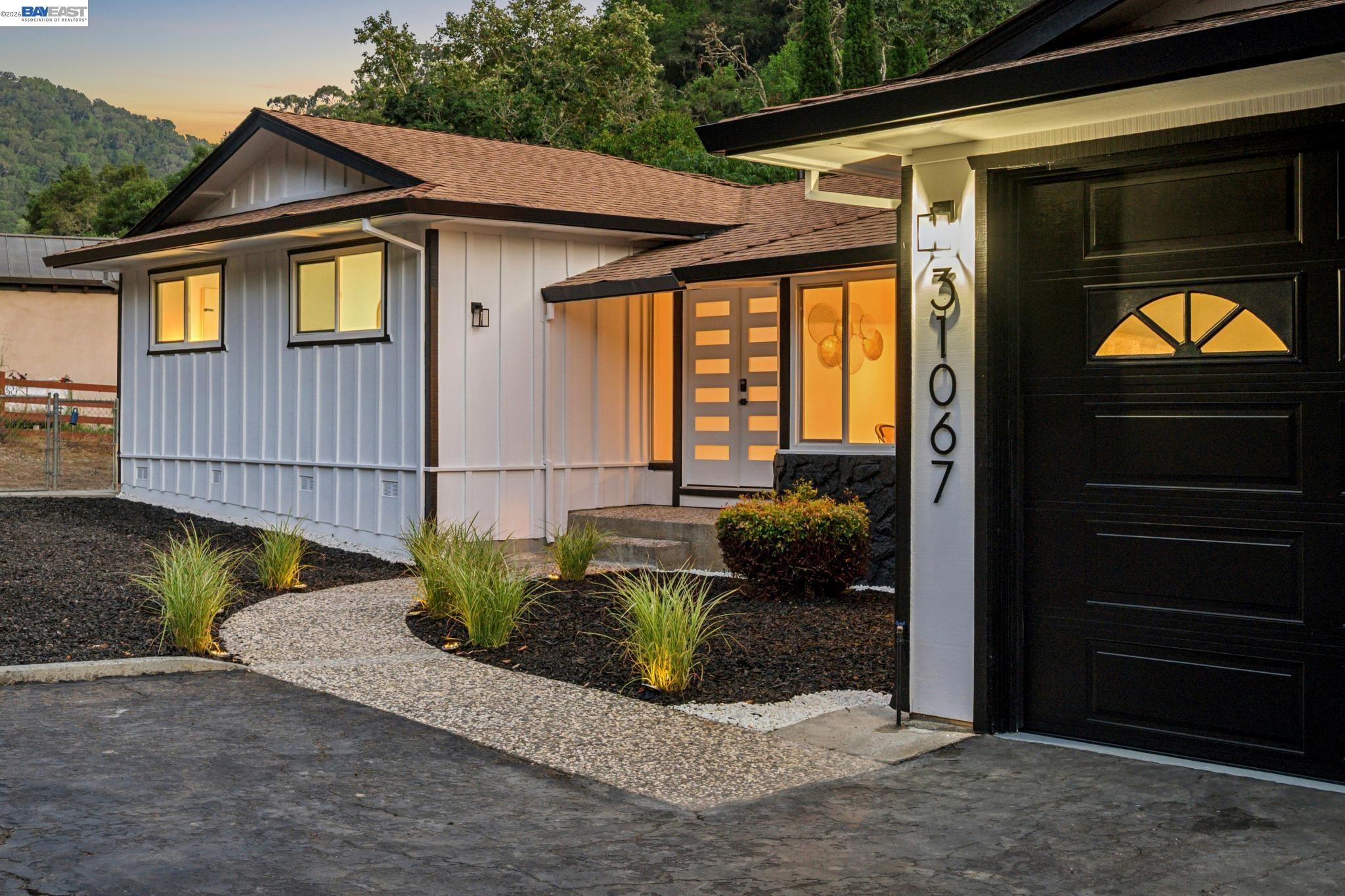 31067 Palomares Rd