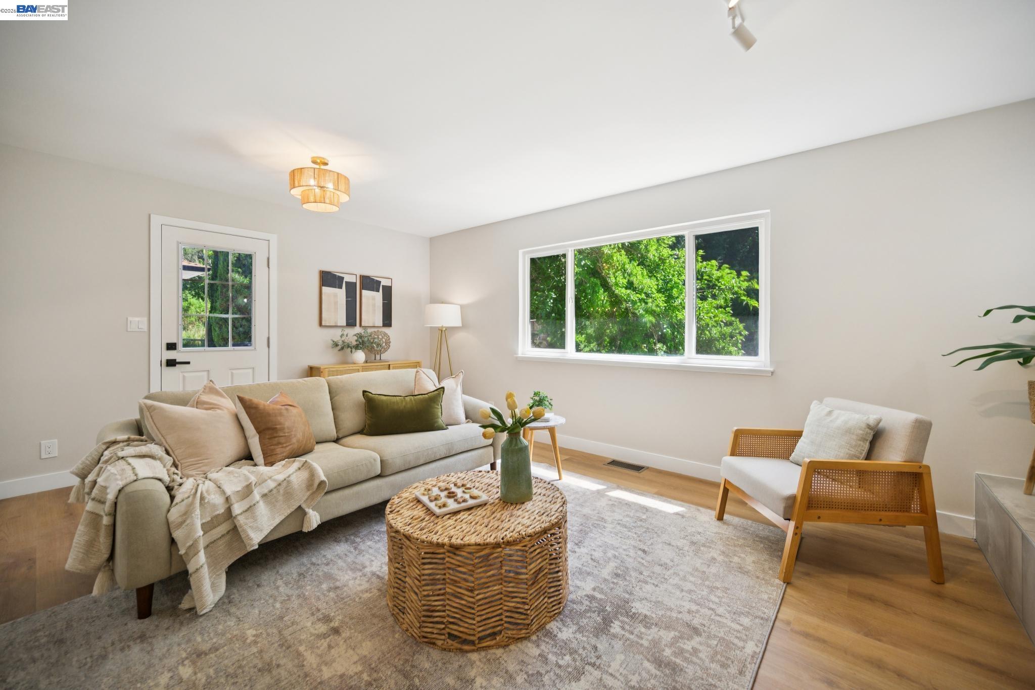 31067 Palomares Rd