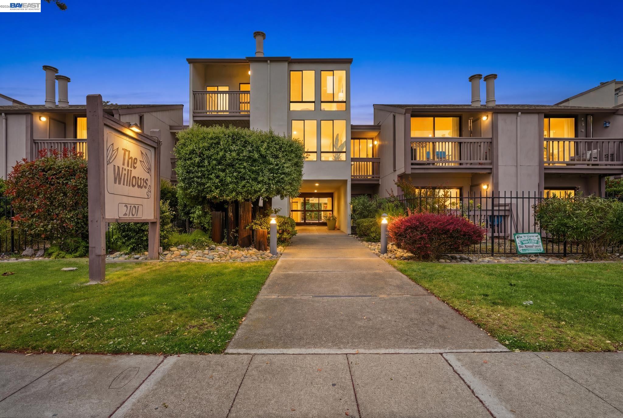 2101 Shoreline Dr # 299