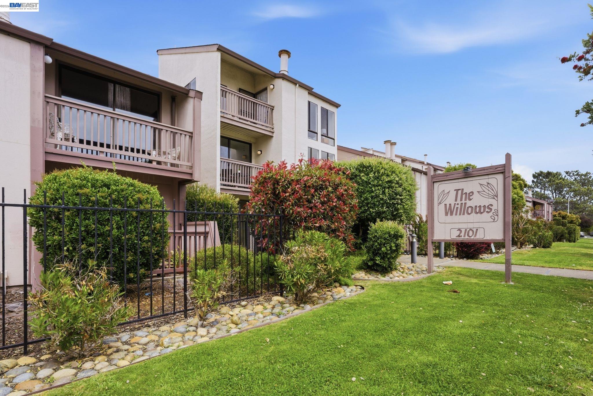 2101 Shoreline Dr # 299