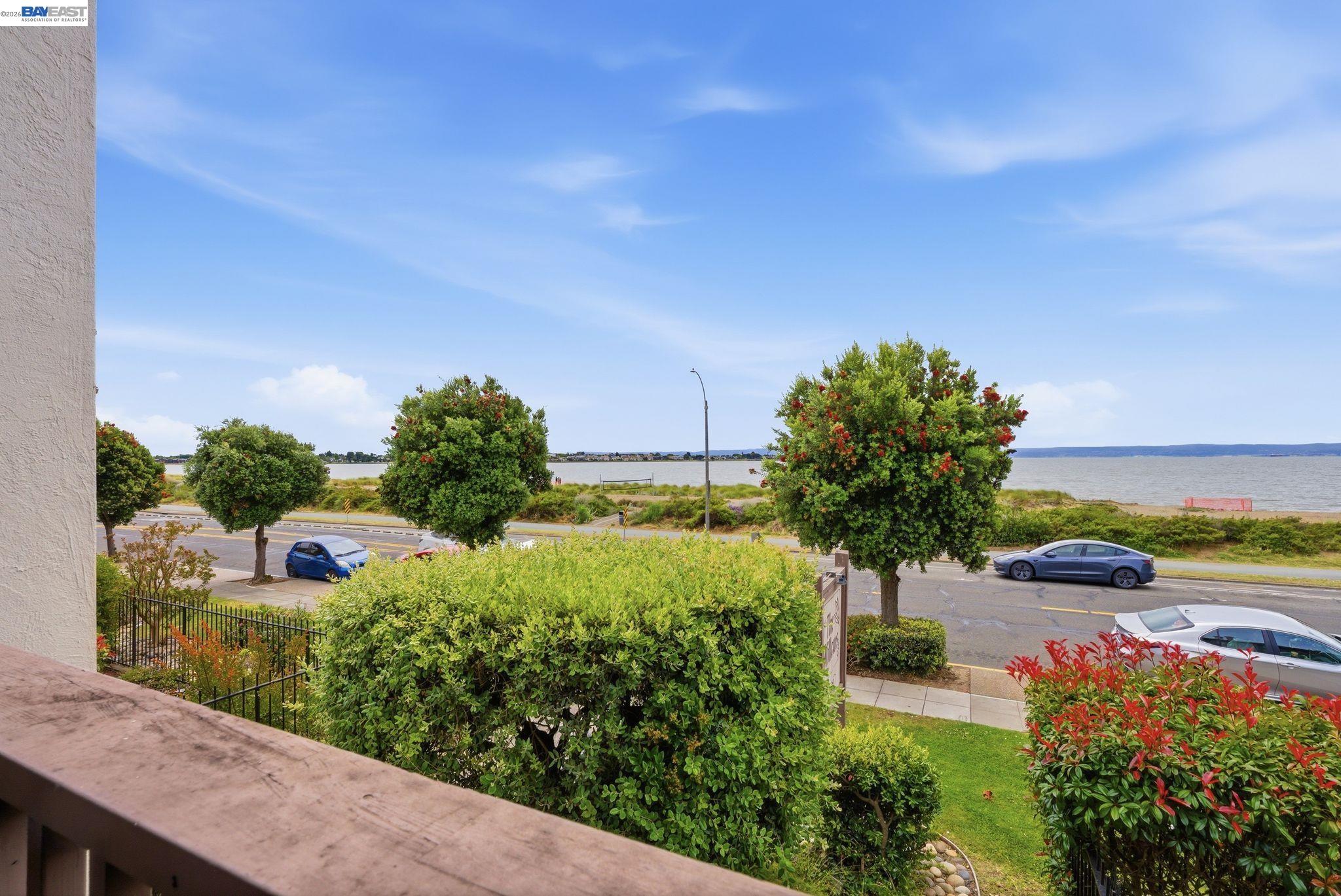 2101 Shoreline Dr # 299