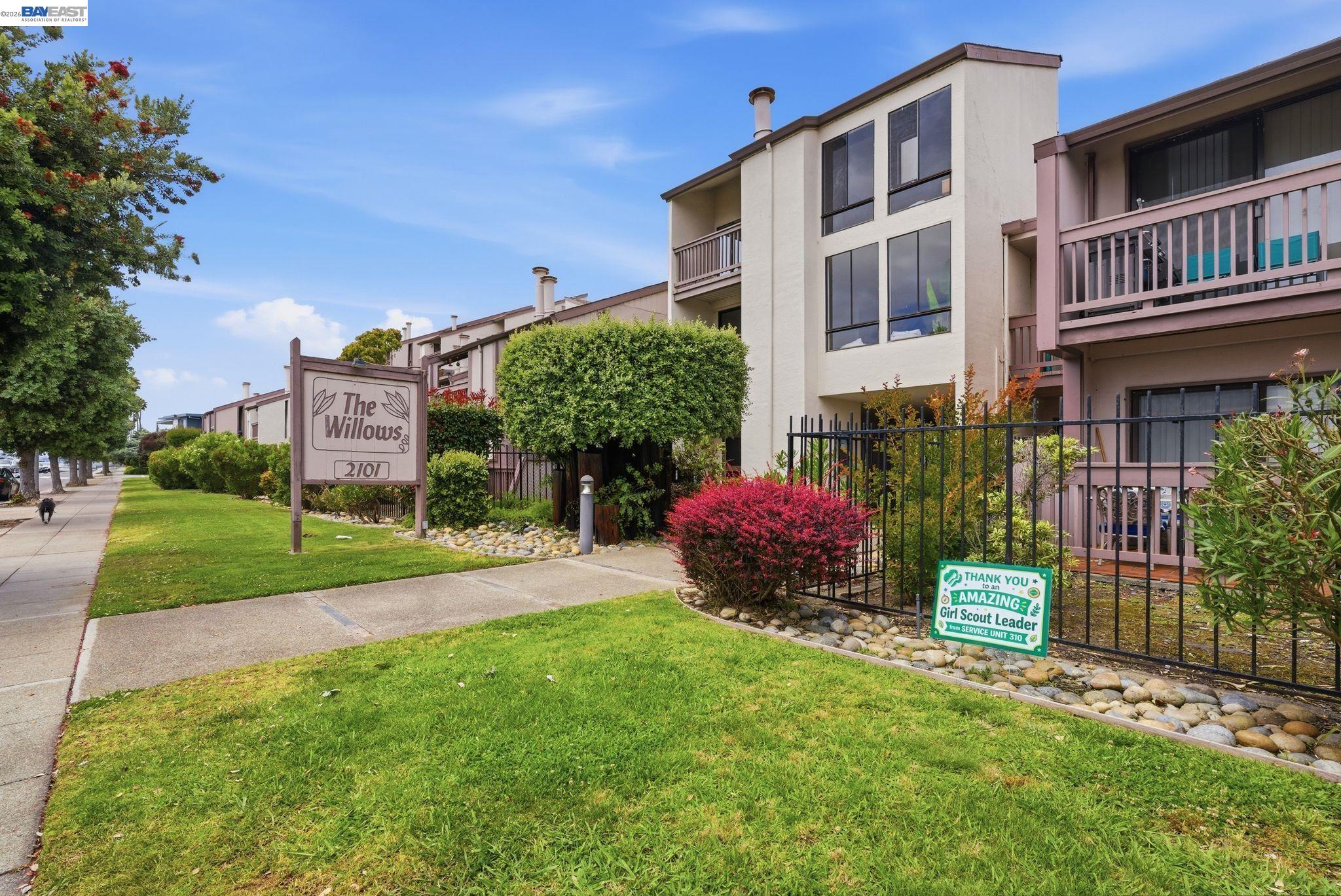 2101 Shoreline Dr # 299