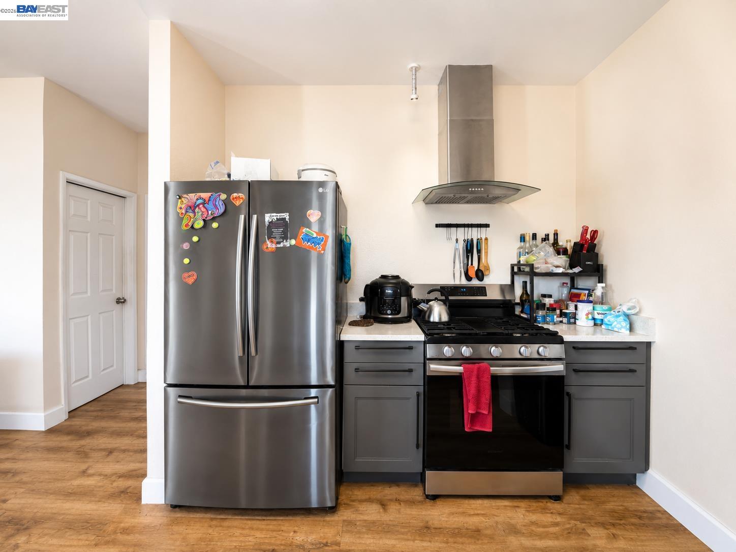 3338 San Leandro St