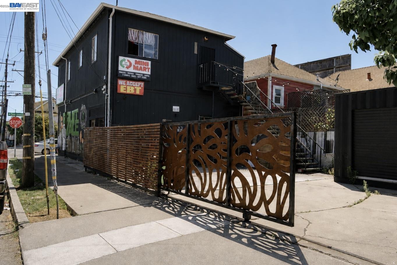 3338 San Leandro St