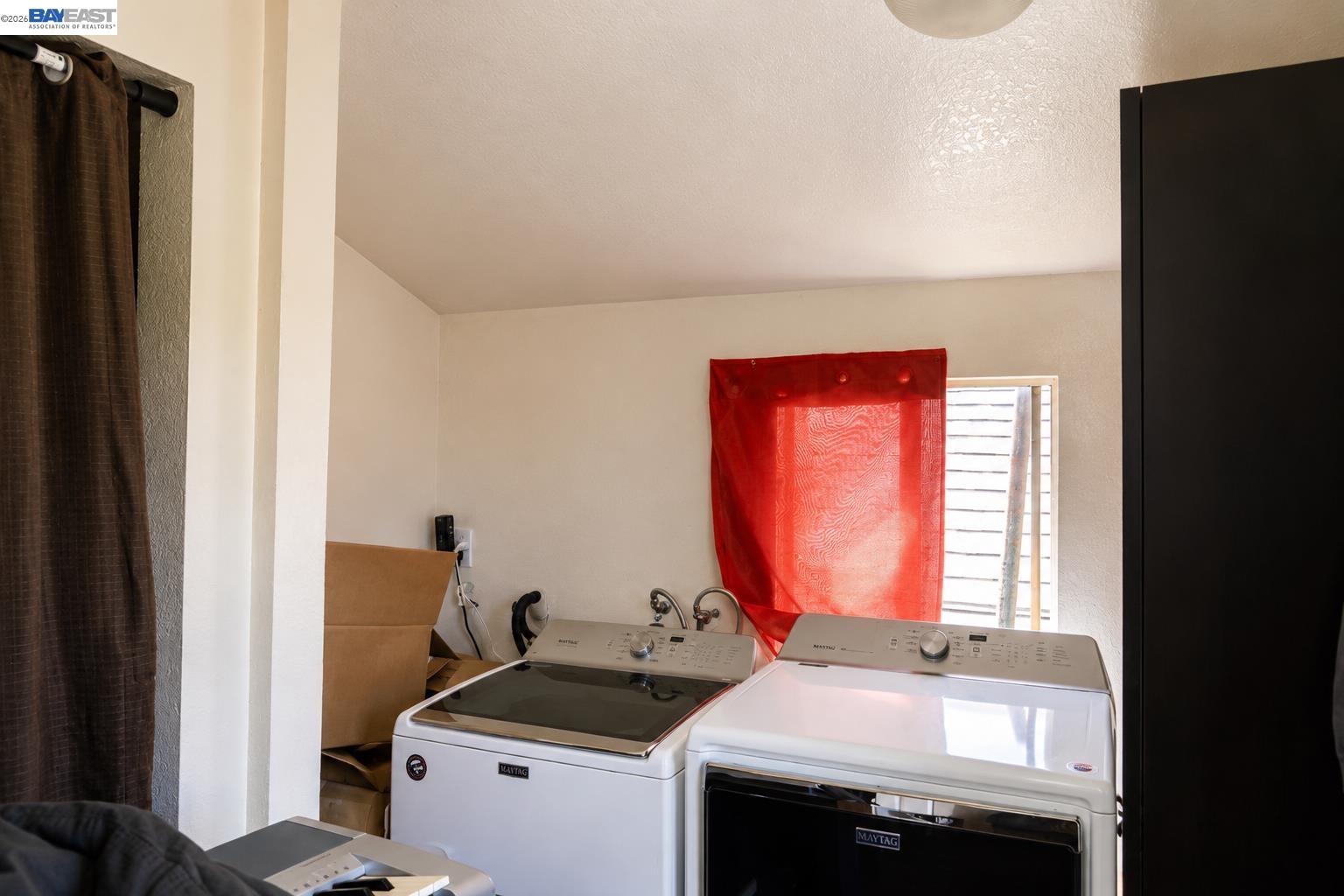3338 San Leandro St