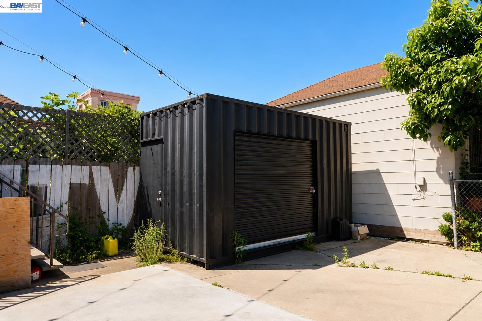 3338 San Leandro St