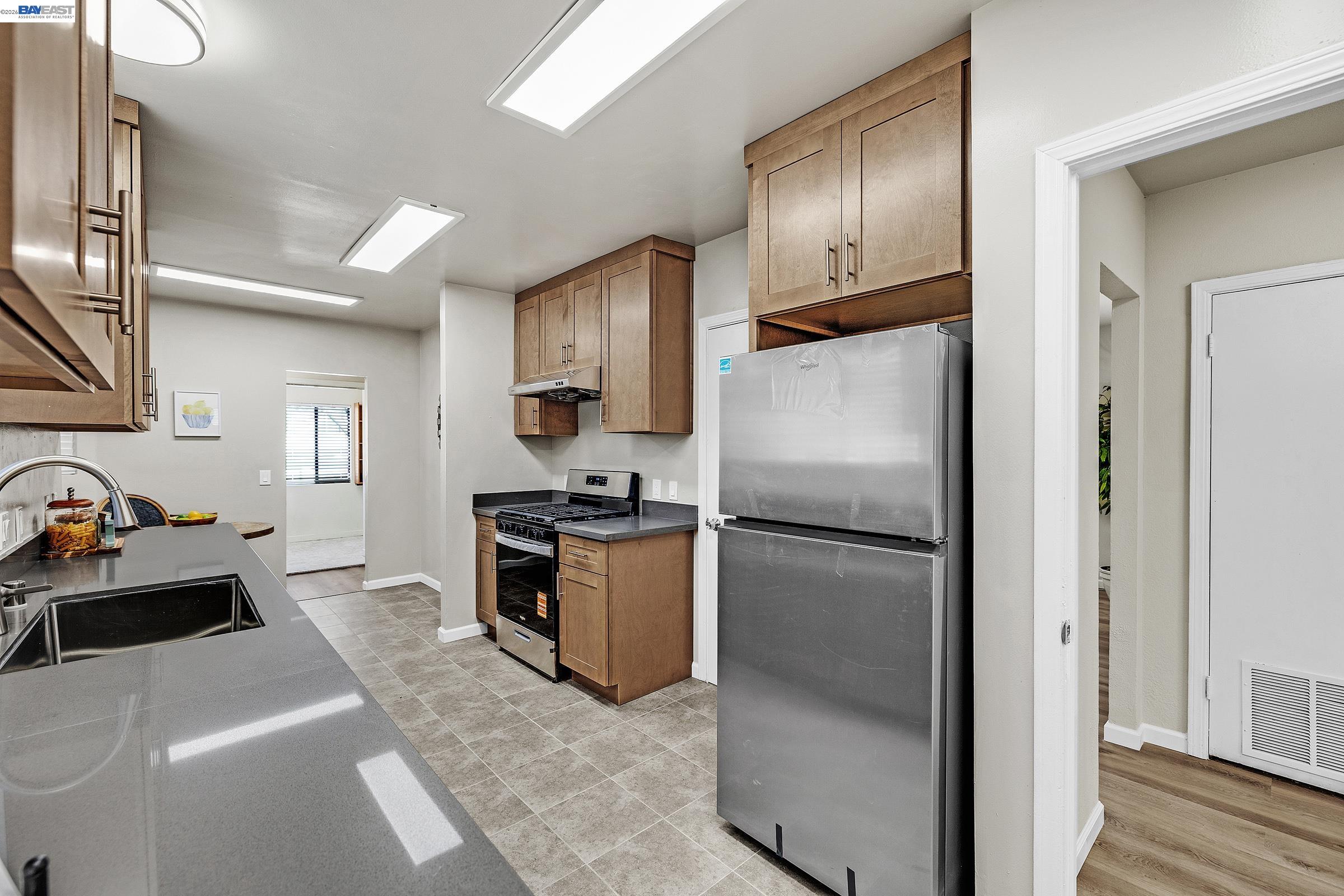 3626 Midvale Ave