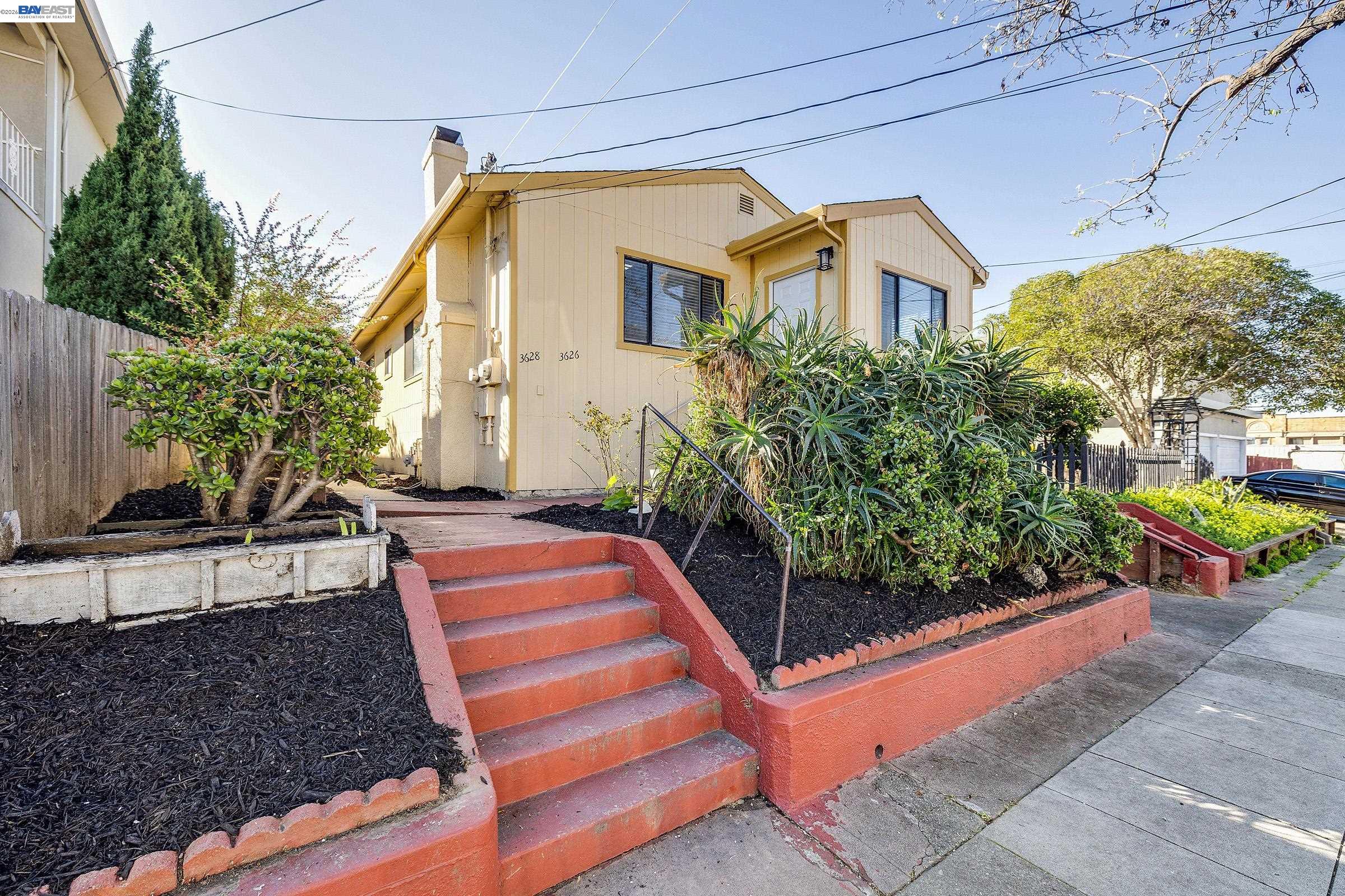 3626 Midvale Ave