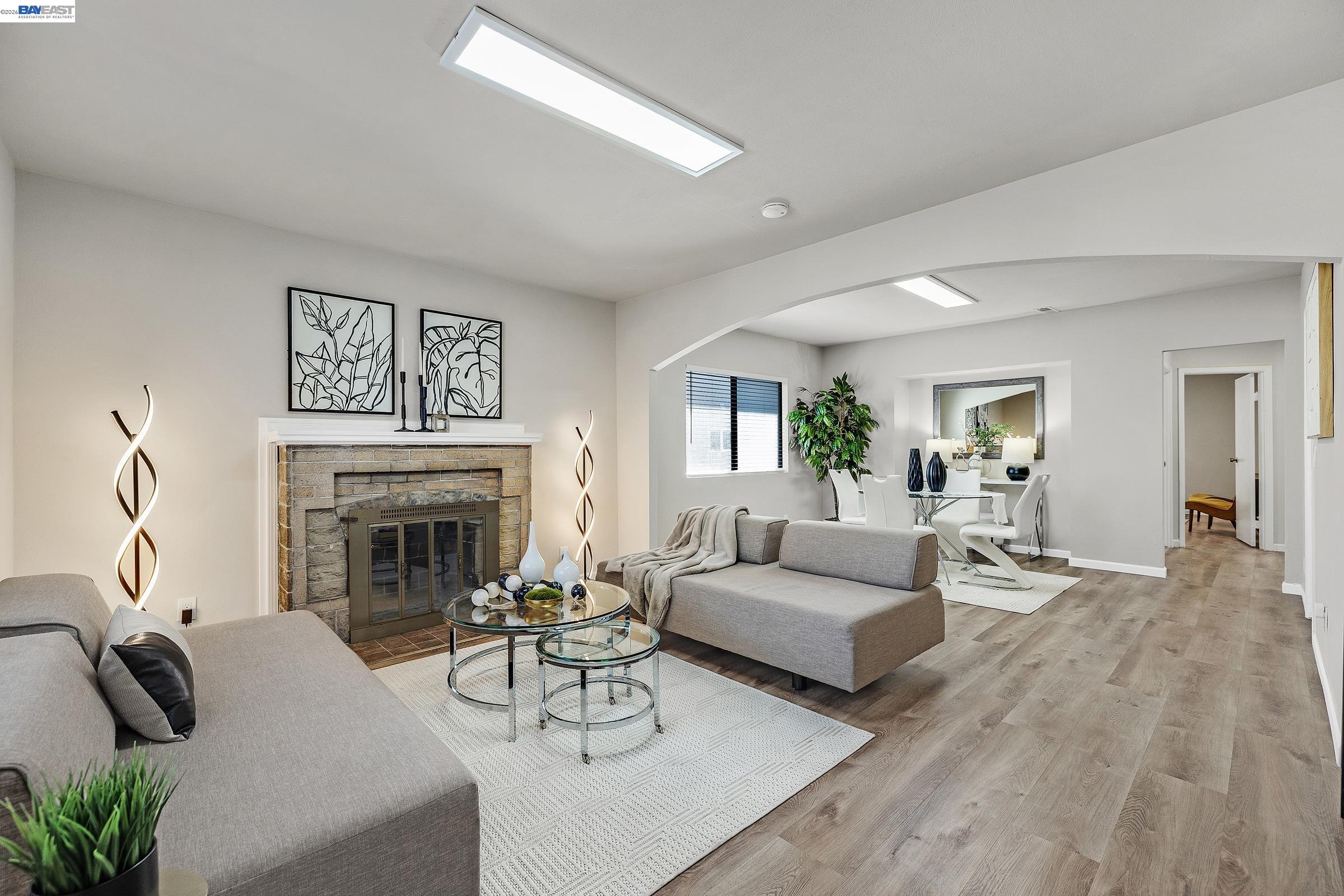 3626 Midvale Ave