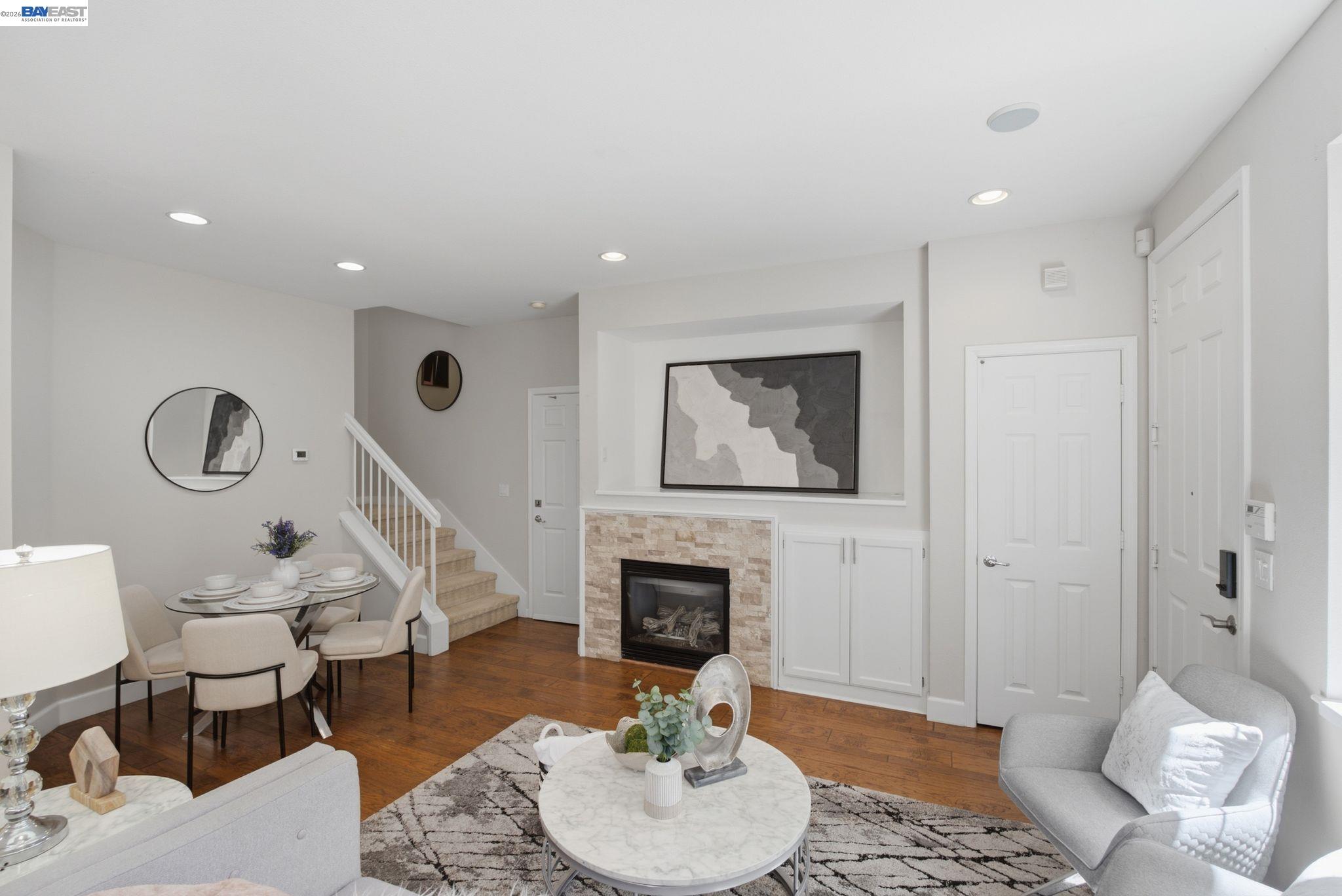 106 Accolade Dr