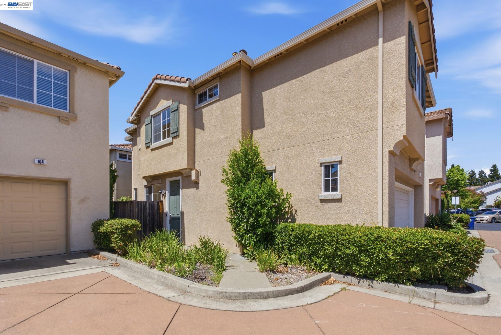 106 Accolade Dr