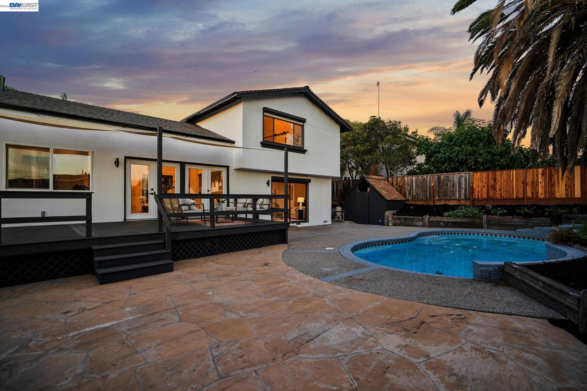 2875 Norcrest Dr
