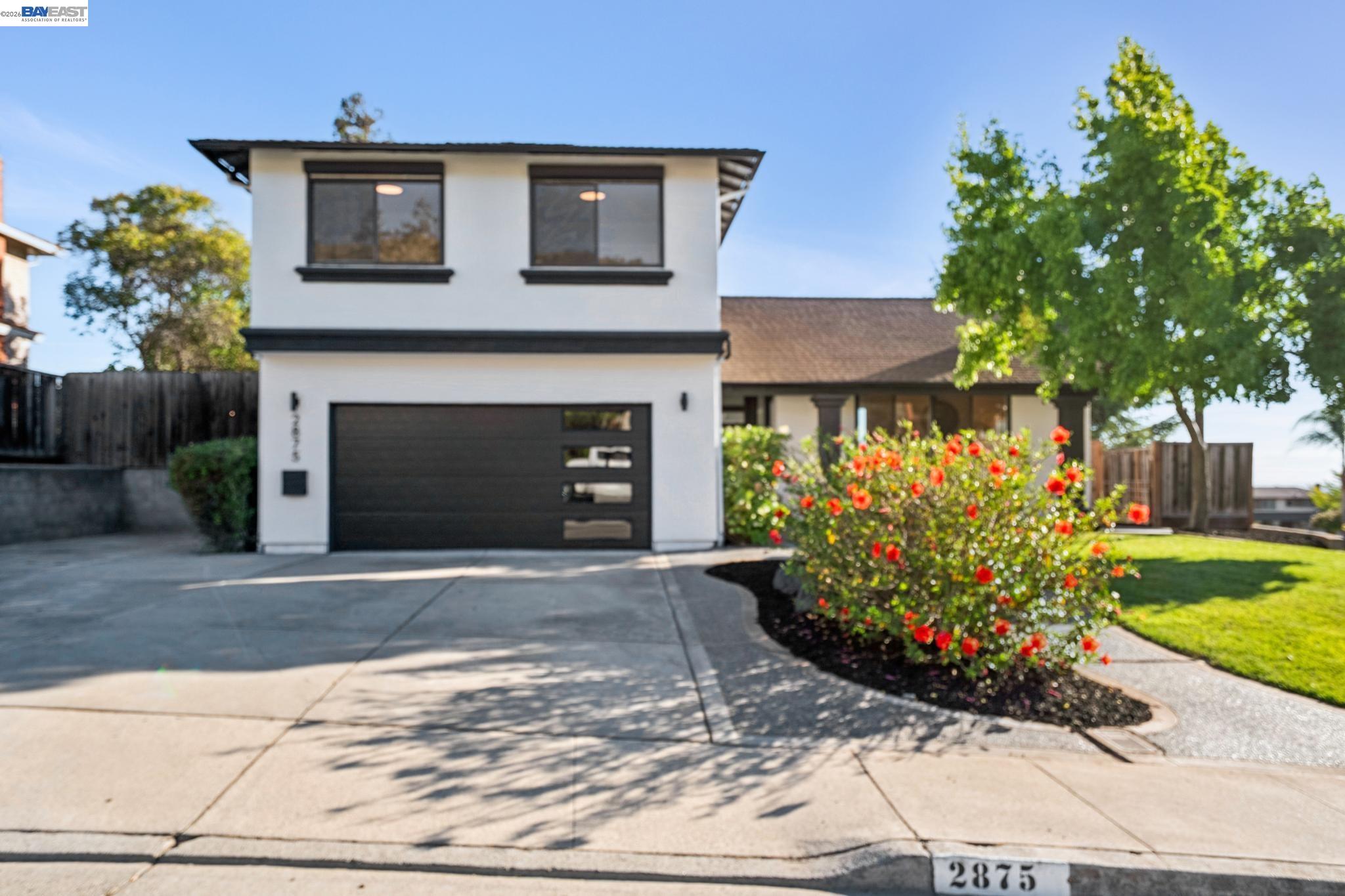 2875 Norcrest Dr