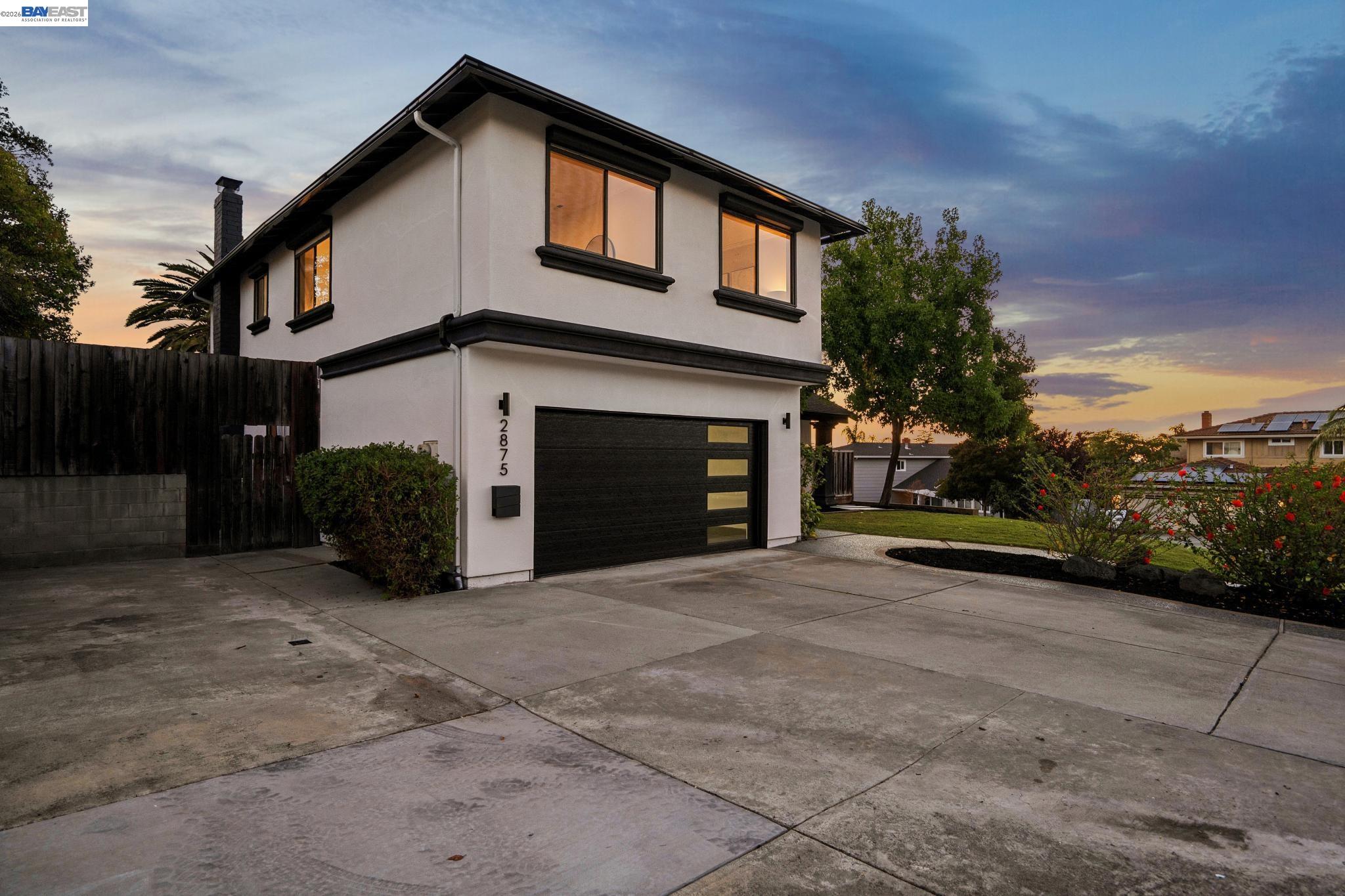 2875 Norcrest Dr
