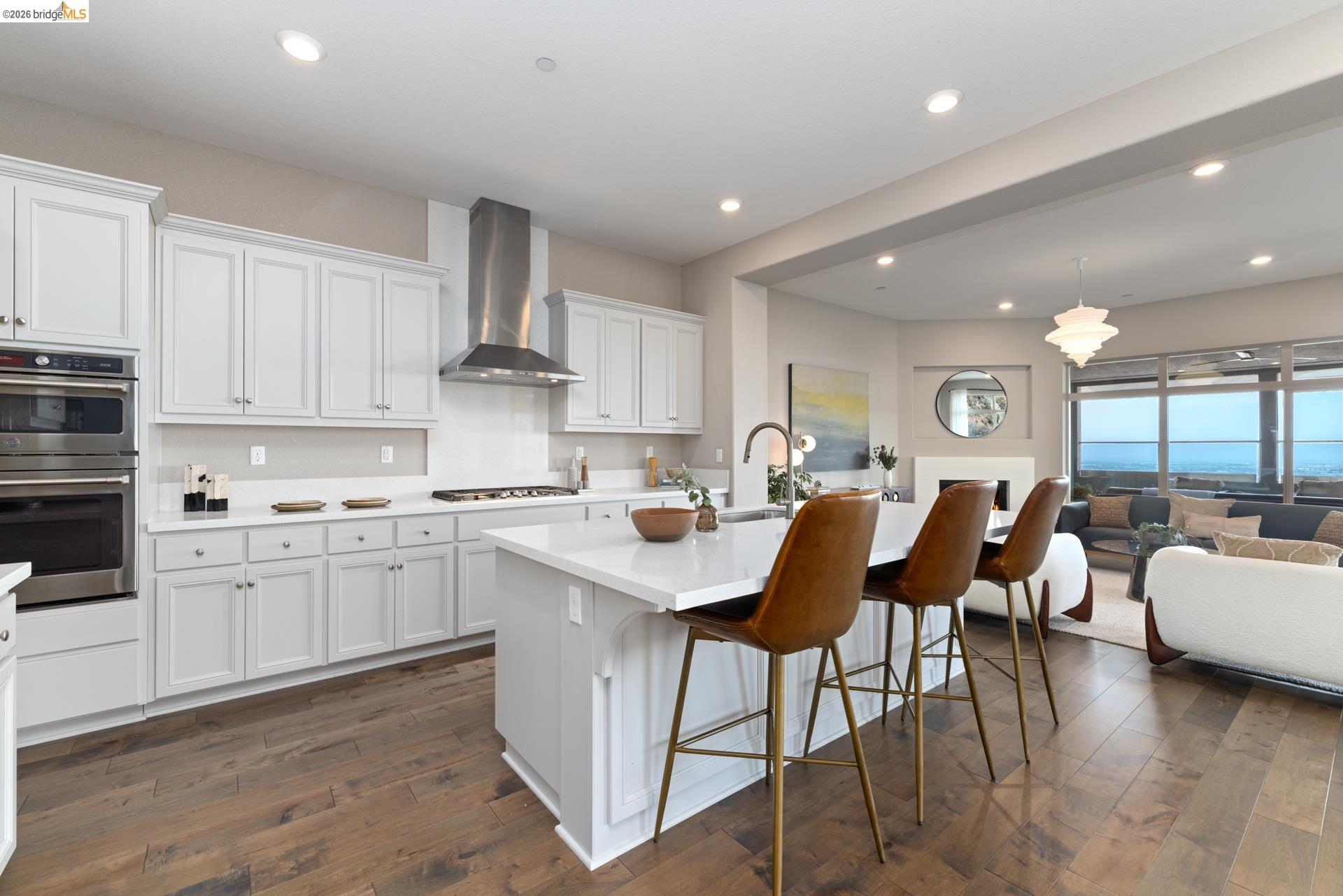 6713 Skyview Dr.