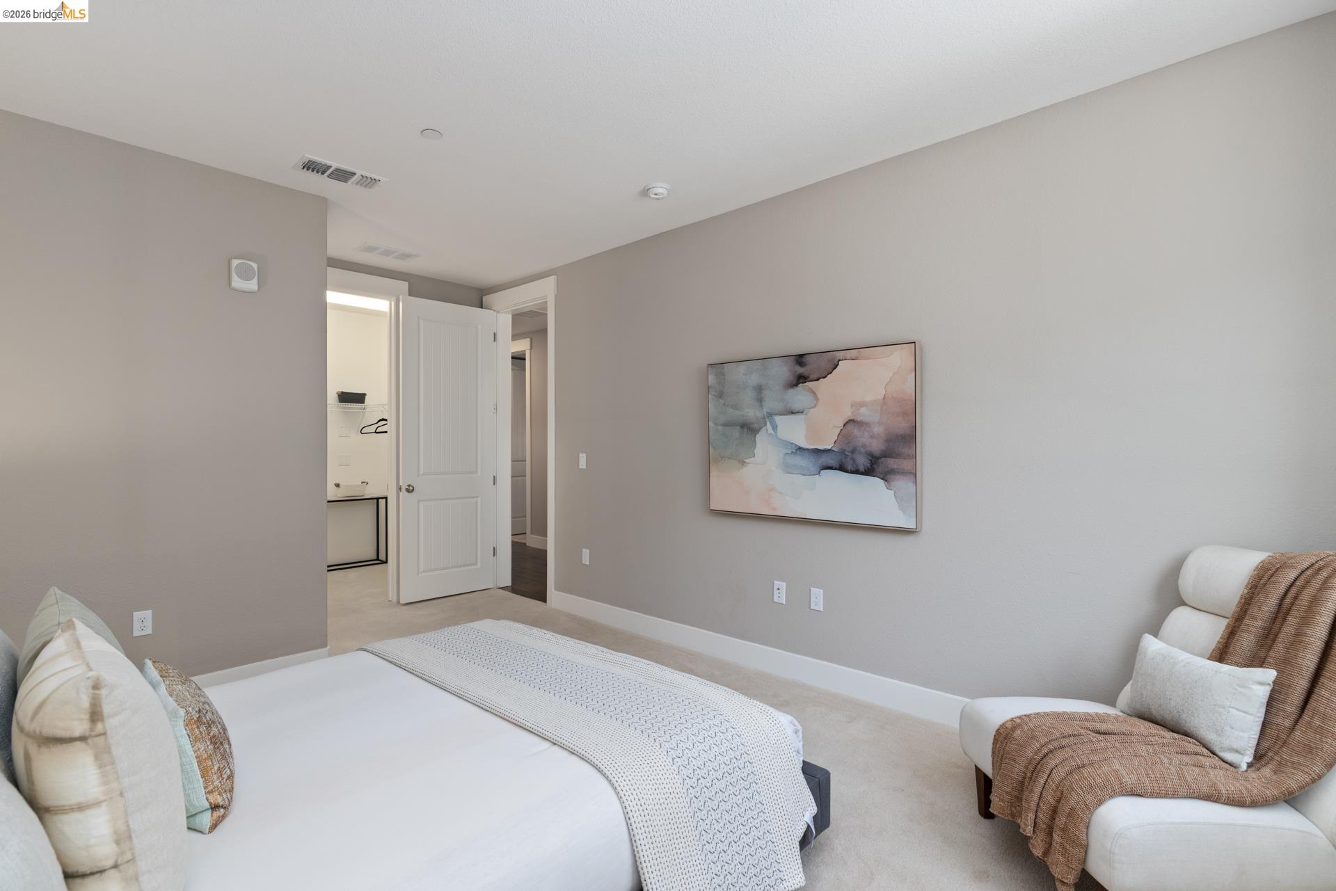 6713 Skyview Dr.