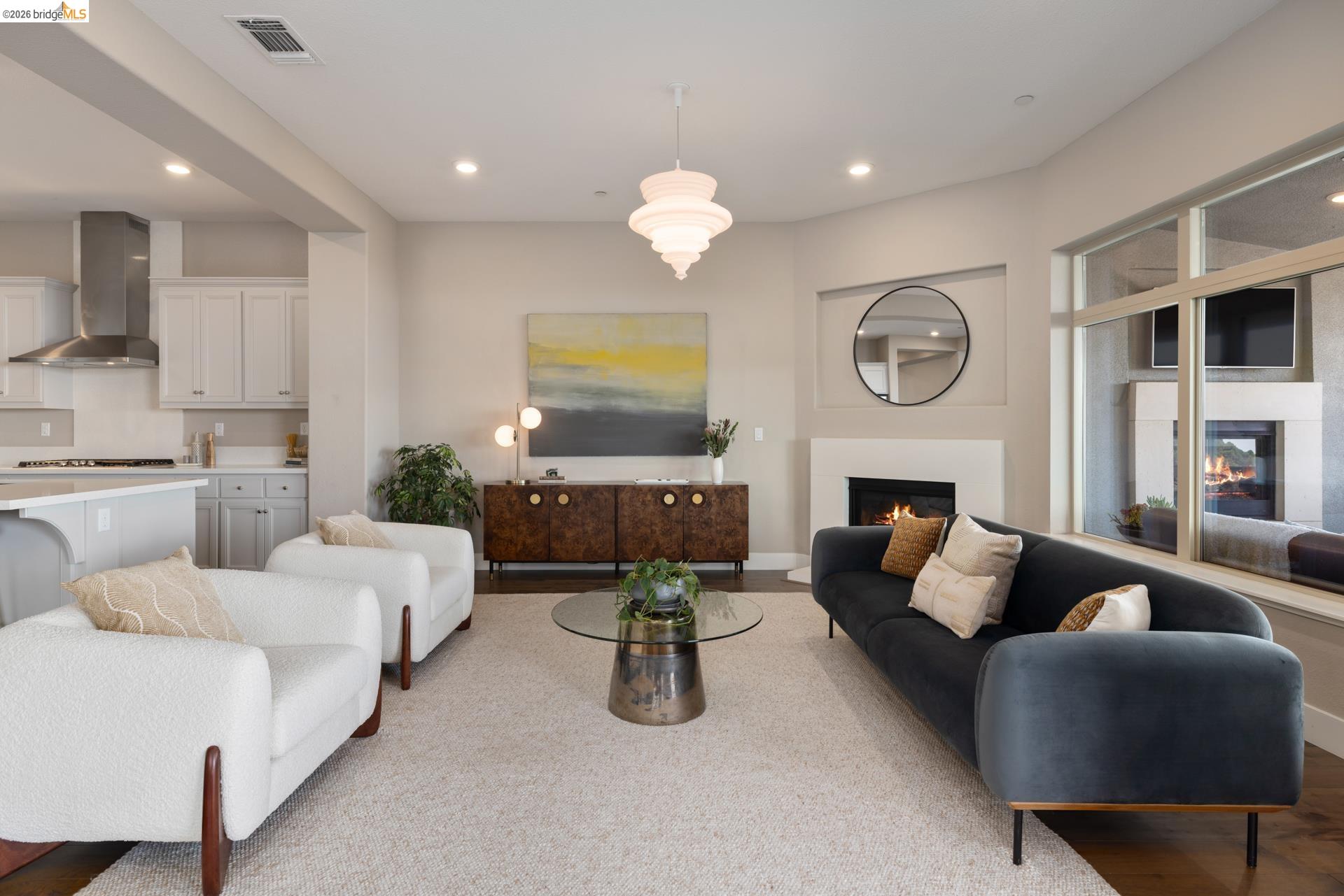 6713 Skyview Dr.