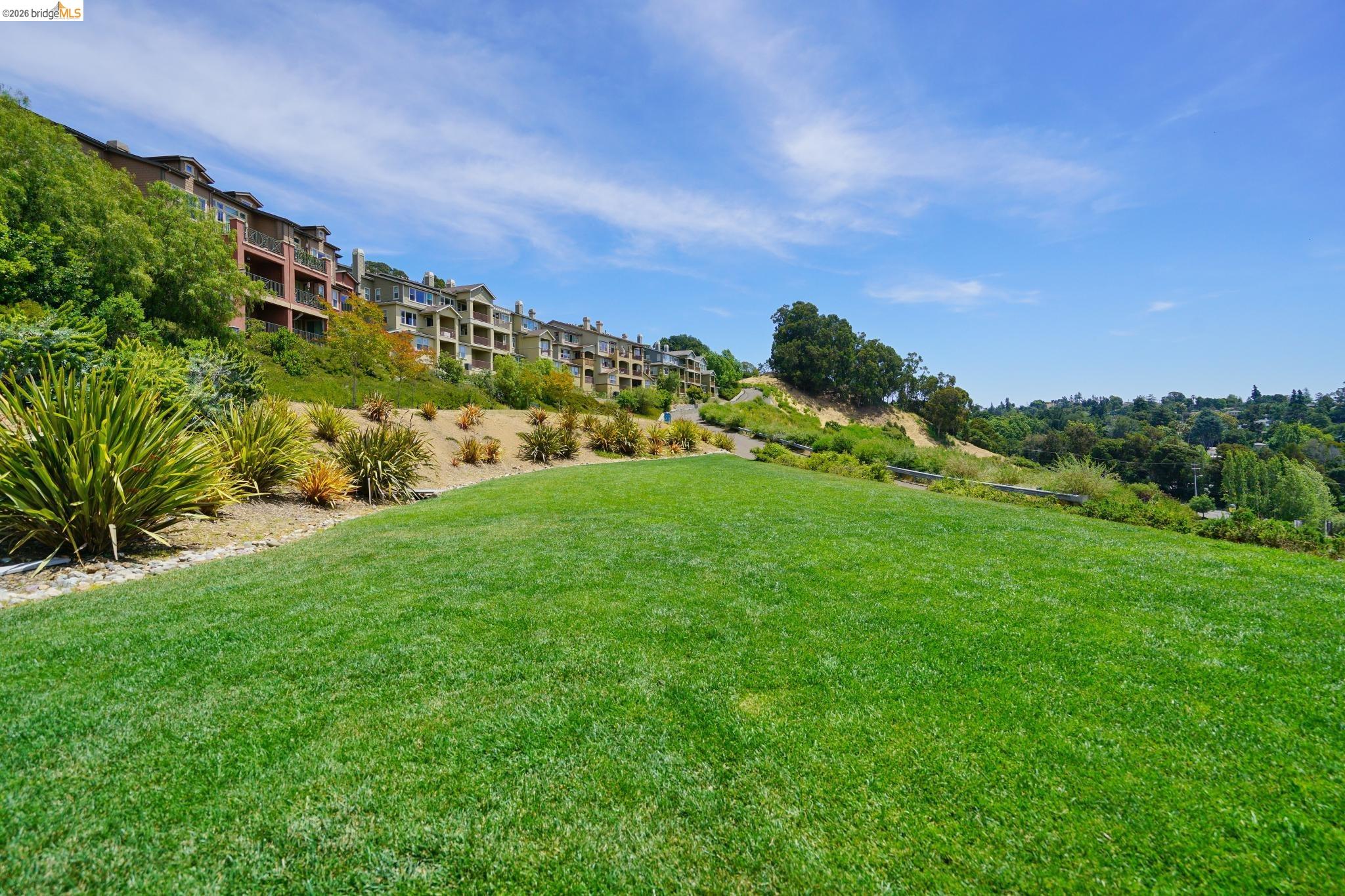 6713 Skyview Dr.