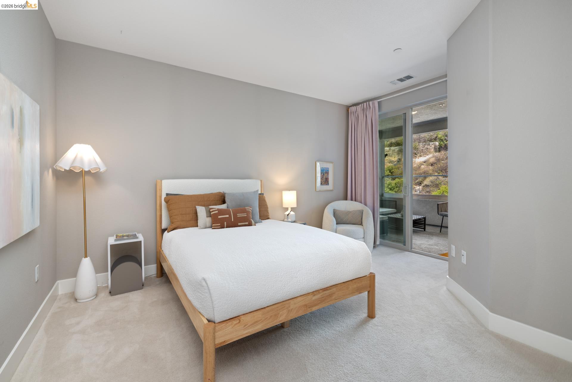6713 Skyview Dr.