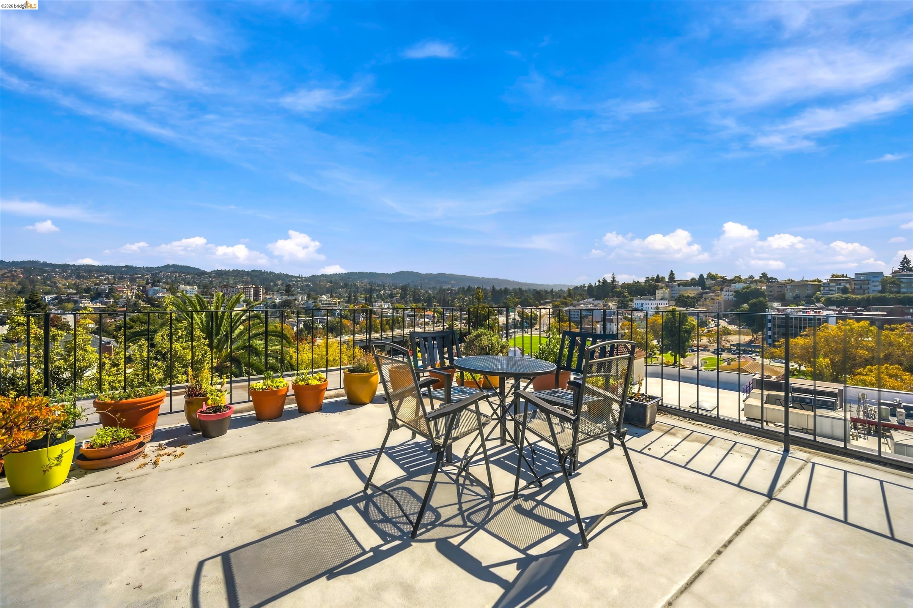 427 Lagunitas Ave # 305