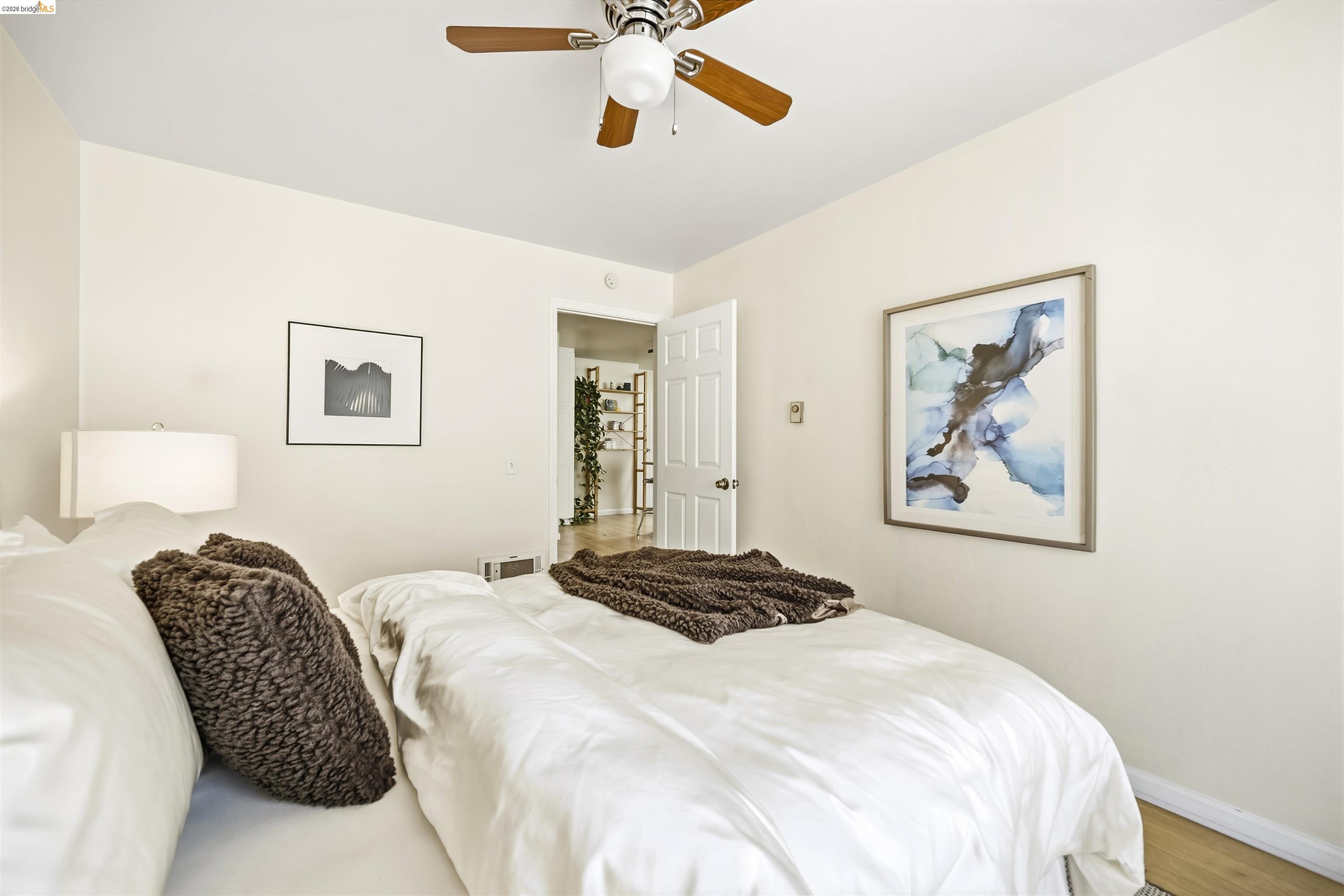427 Lagunitas Ave # 305