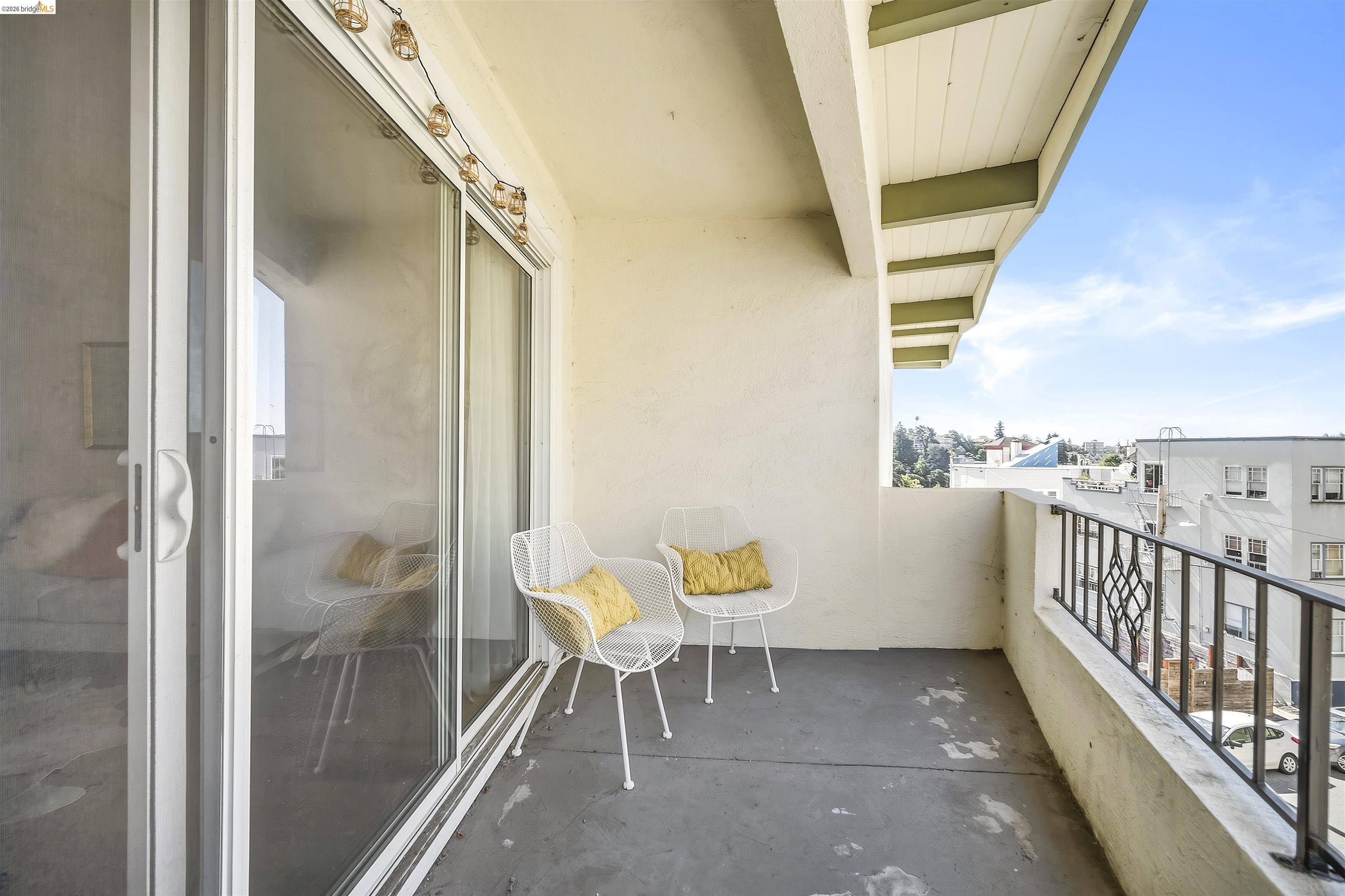427 Lagunitas Ave # 305