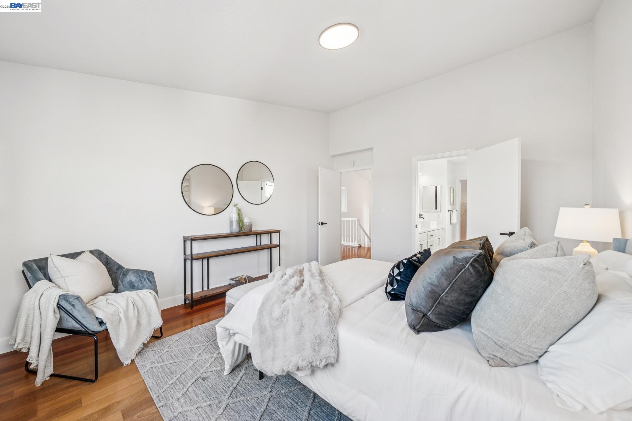 444 Chelsea Xing