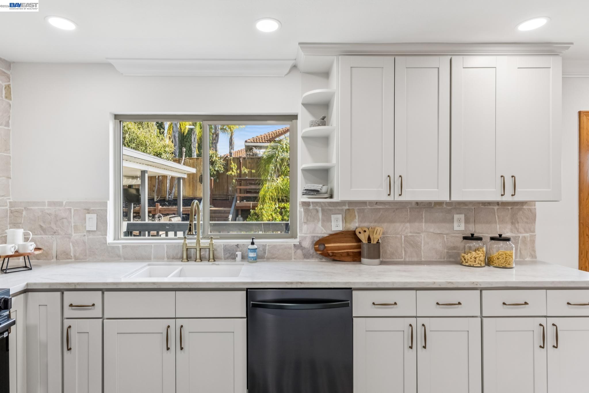 3426 San Saba Dr