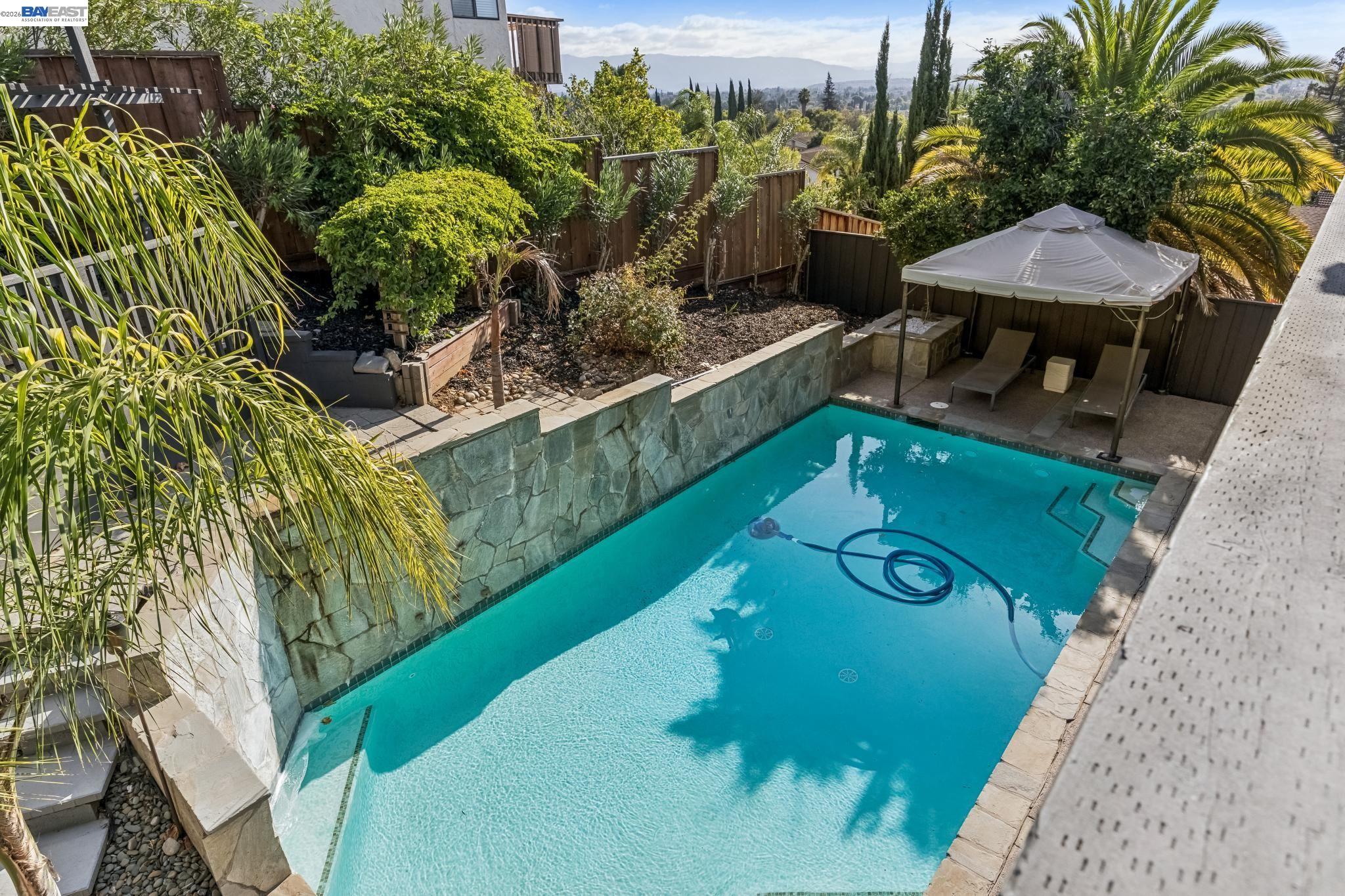 3426 San Saba Dr