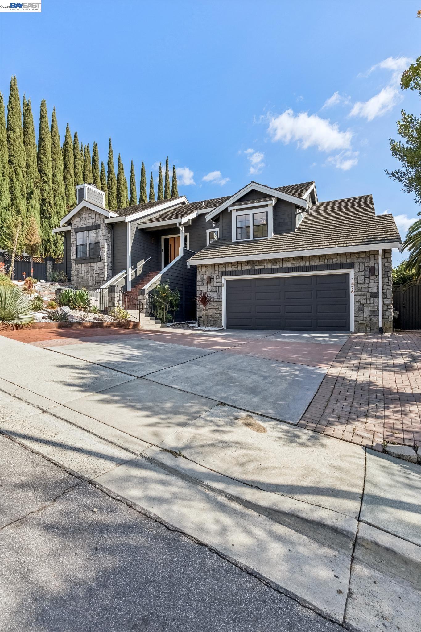 3426 San Saba Dr