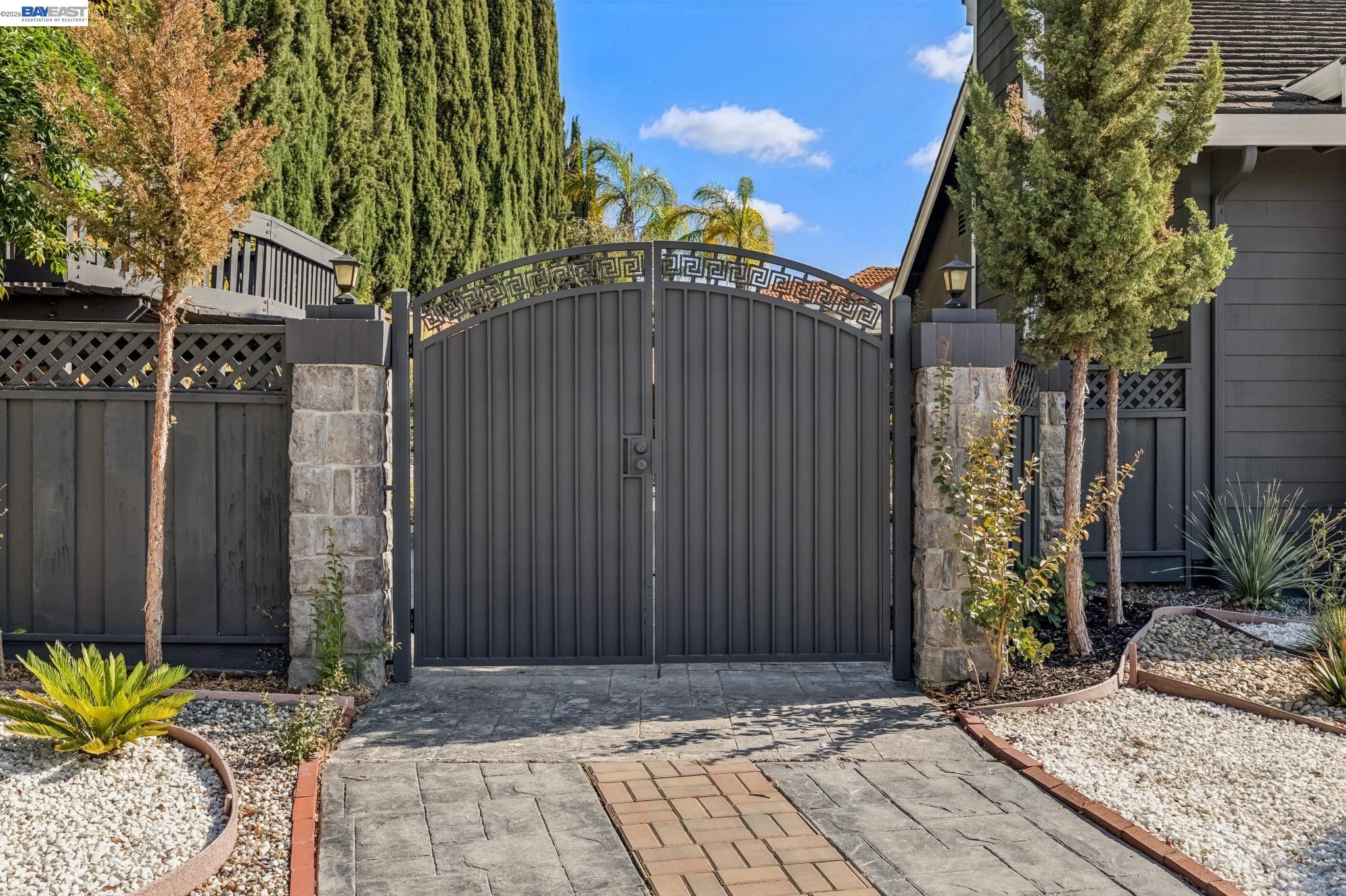 3426 San Saba Dr