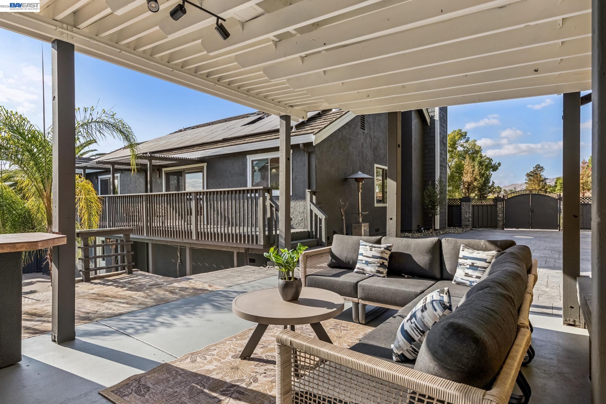 3426 San Saba Dr